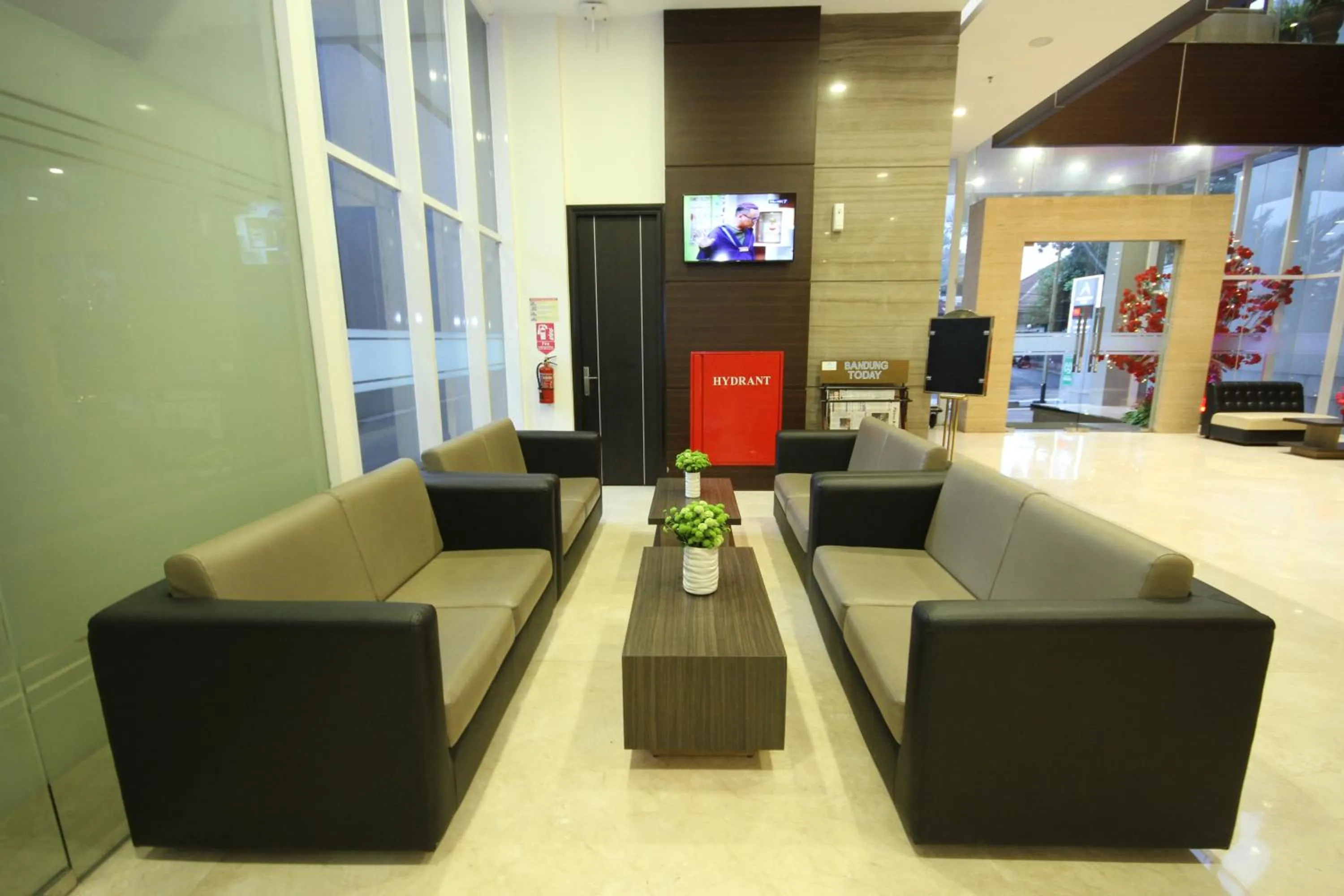 Seating area, Lobby/Reception in Atlantic City Hotel