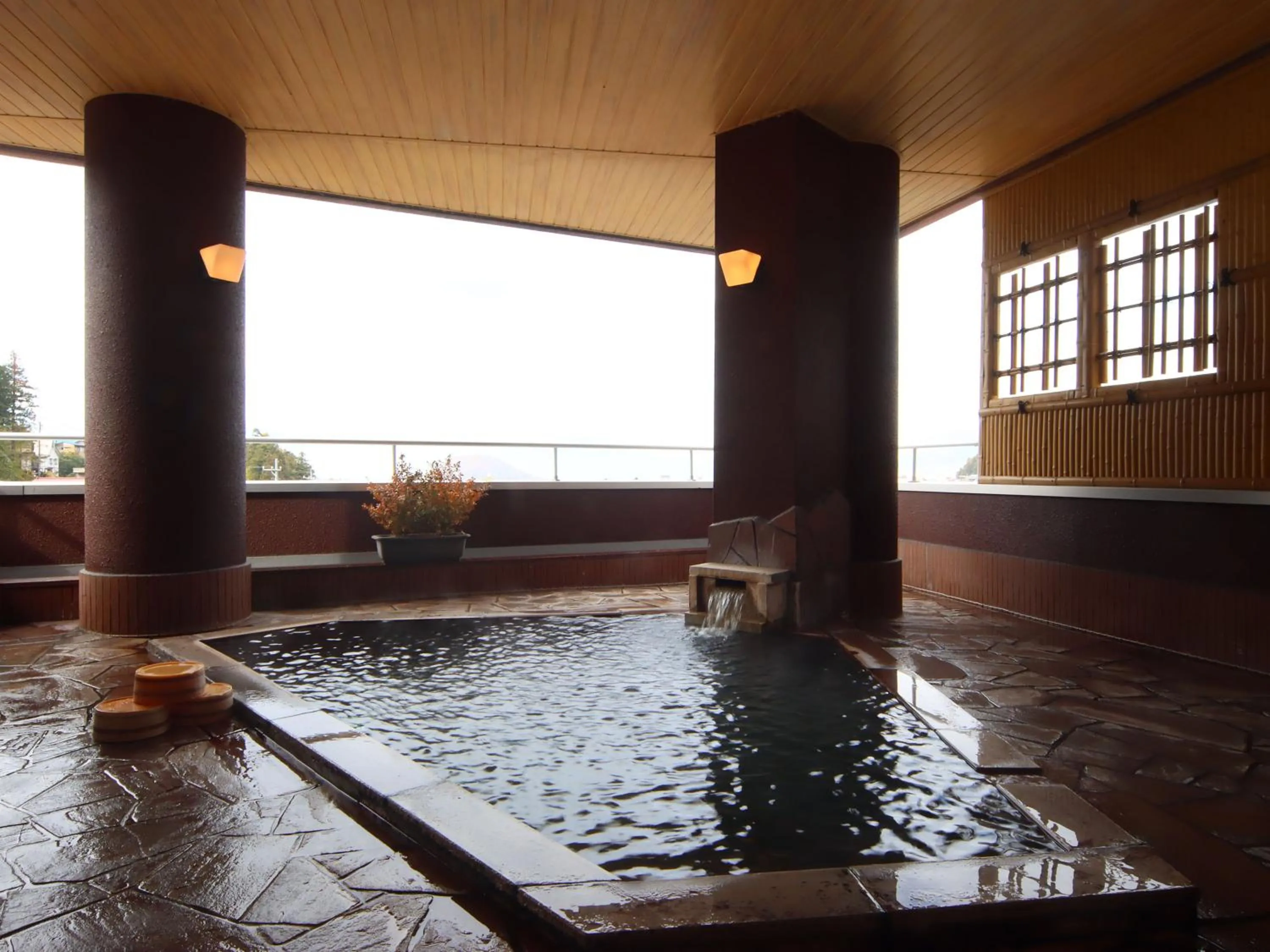 Hot Spring Bath in Hotel Omodaka