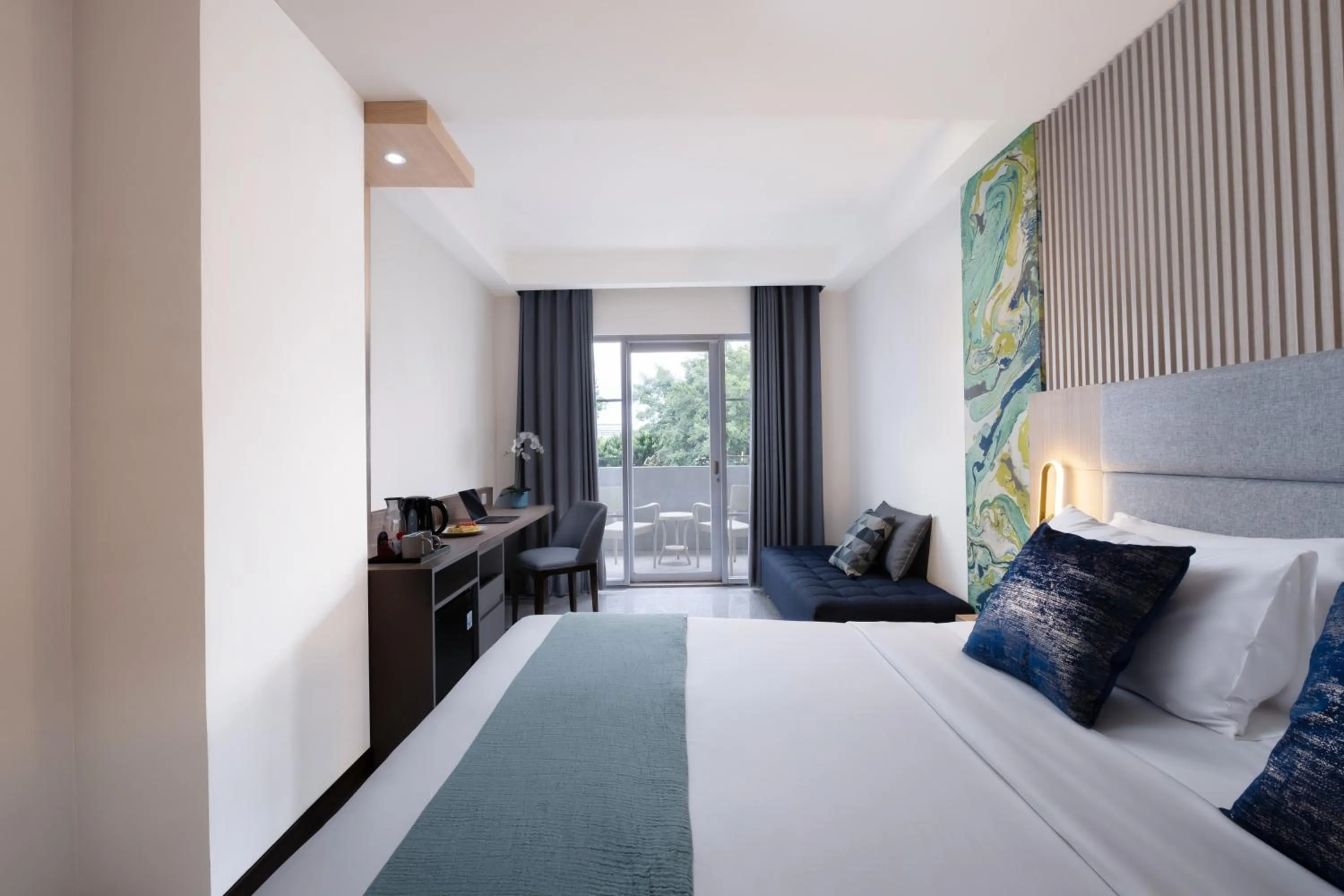 Bedroom, Bed in Oakwood Merdeka Bandung