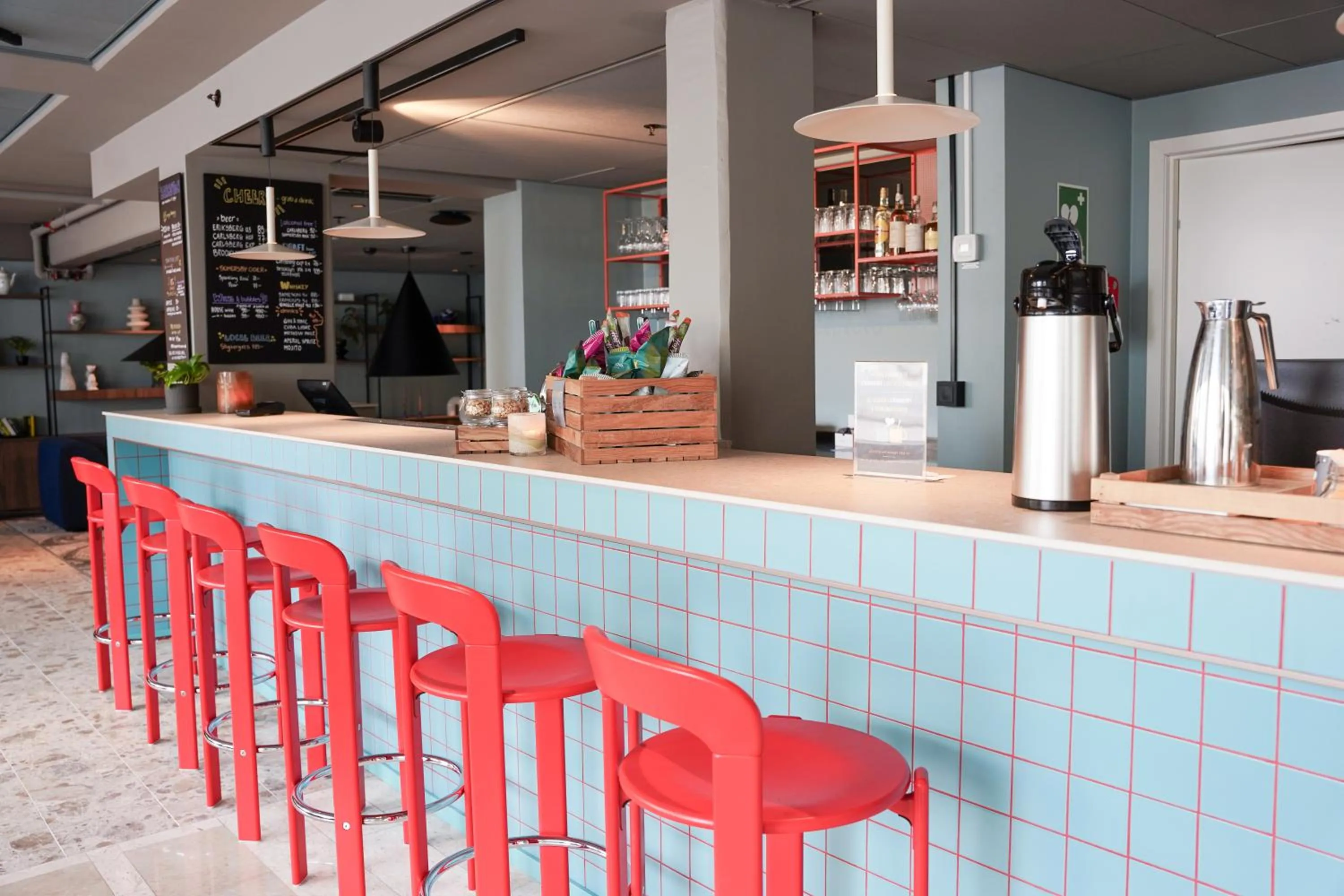 Lounge or bar in Comfort Hotel Panorama