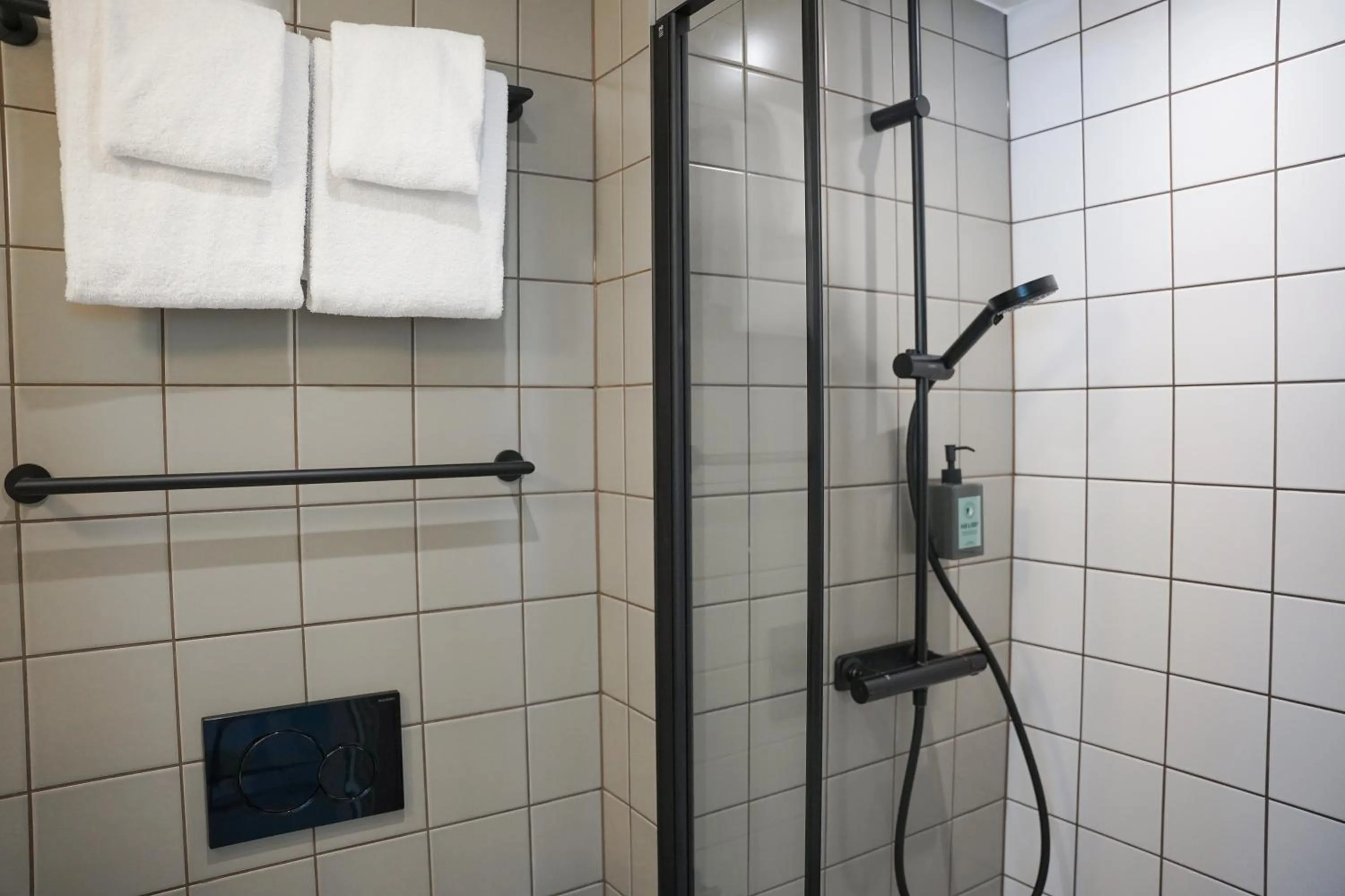 Bathroom in Comfort Hotel Panorama