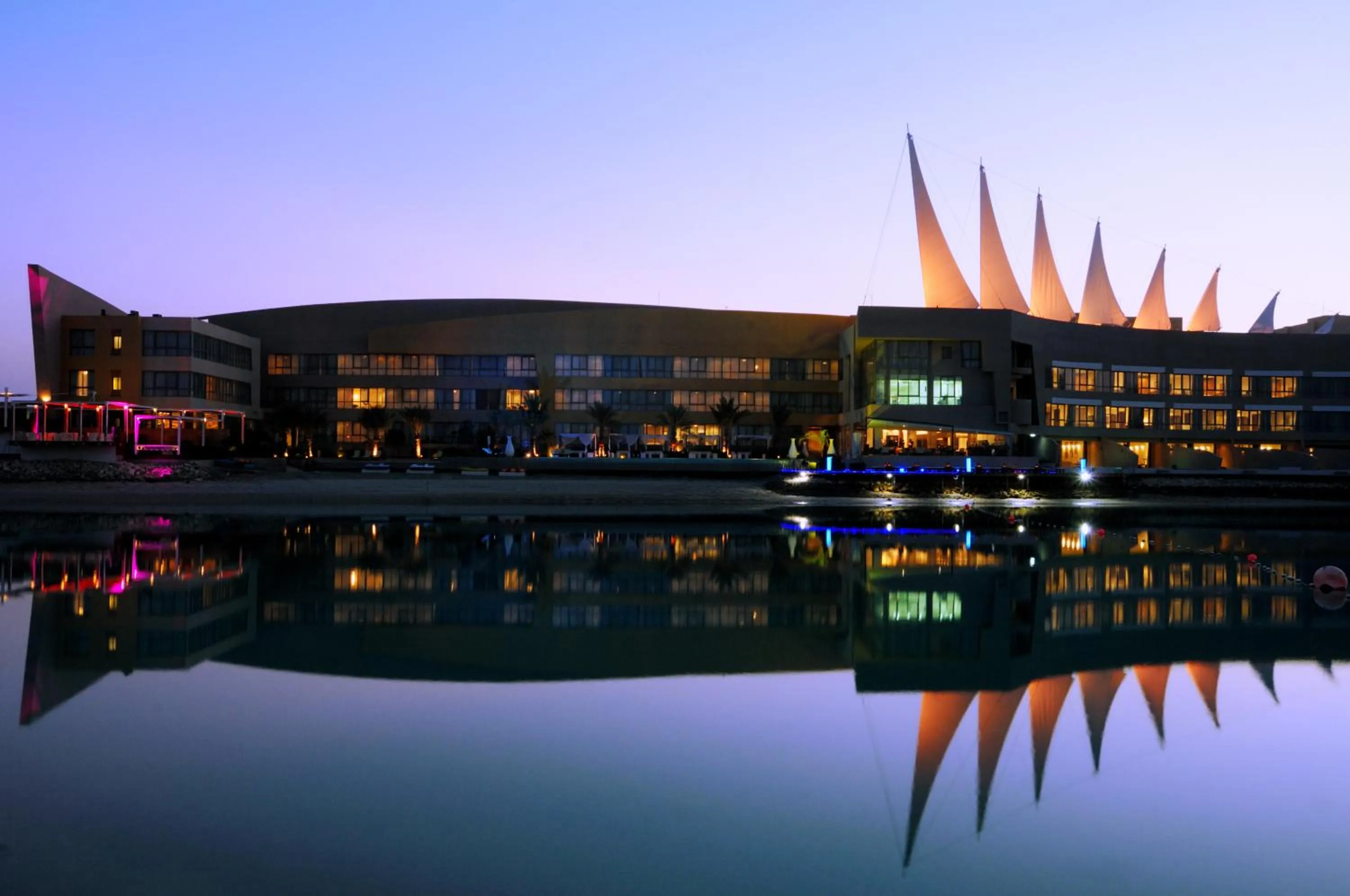 Facade/entrance in Dragon Beach Hotel