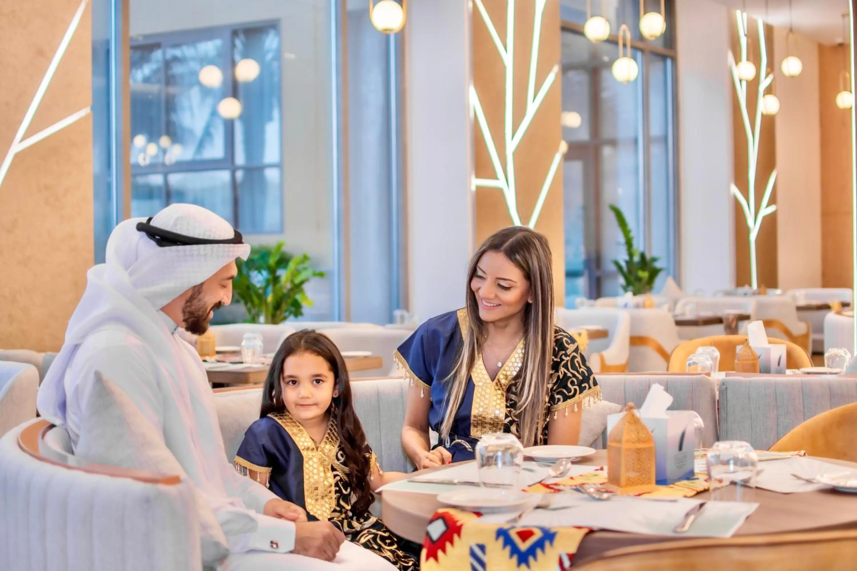 Restaurant/places to eat in Dragon Beach Hotel