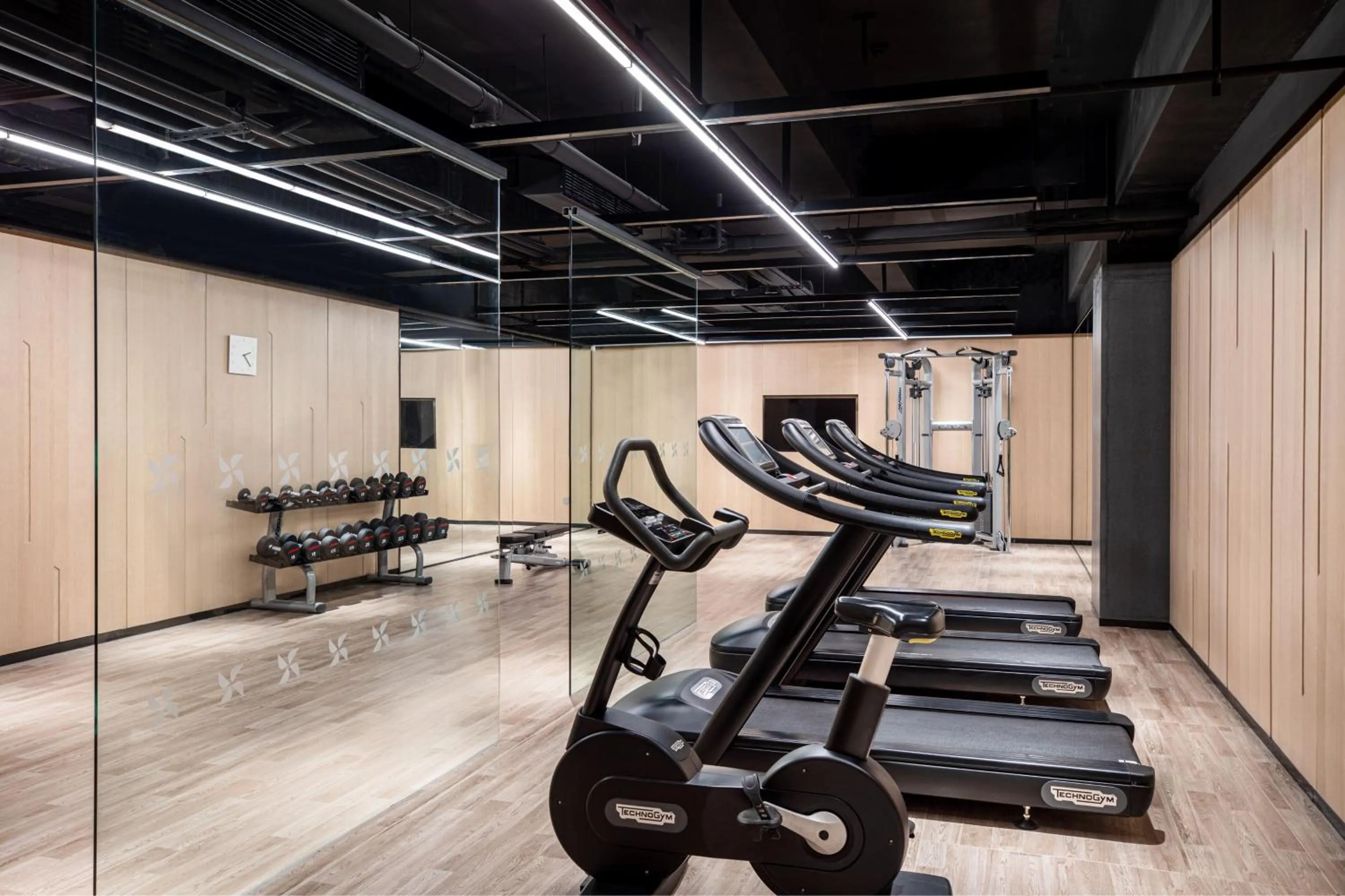 Fitness centre/facilities in Four Points by Sheraton Shanghai, Kangqiao