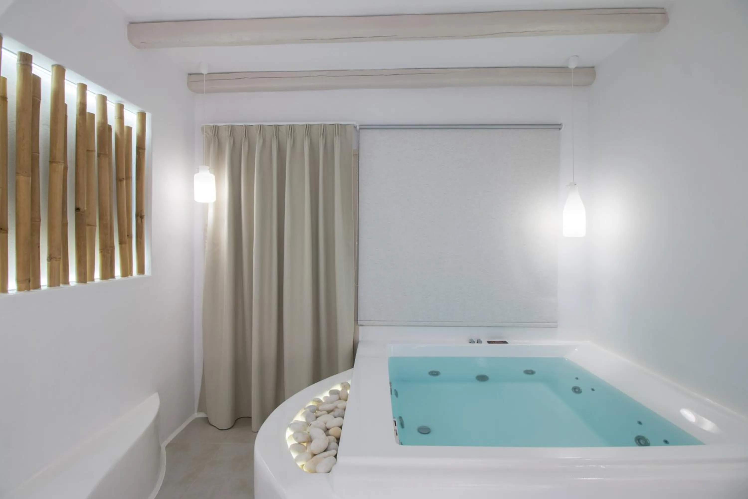 Iphimedeia Luxury Hotel & Suites