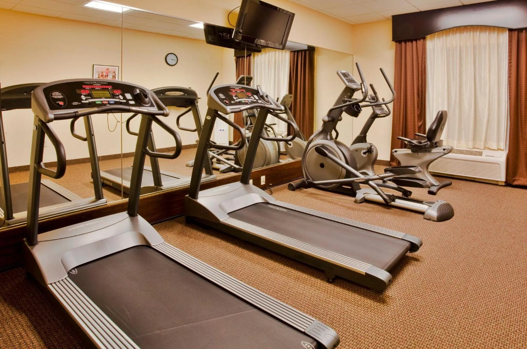 Fitness centre/facilities in Holiday Inn Express-International Drive by IHG
