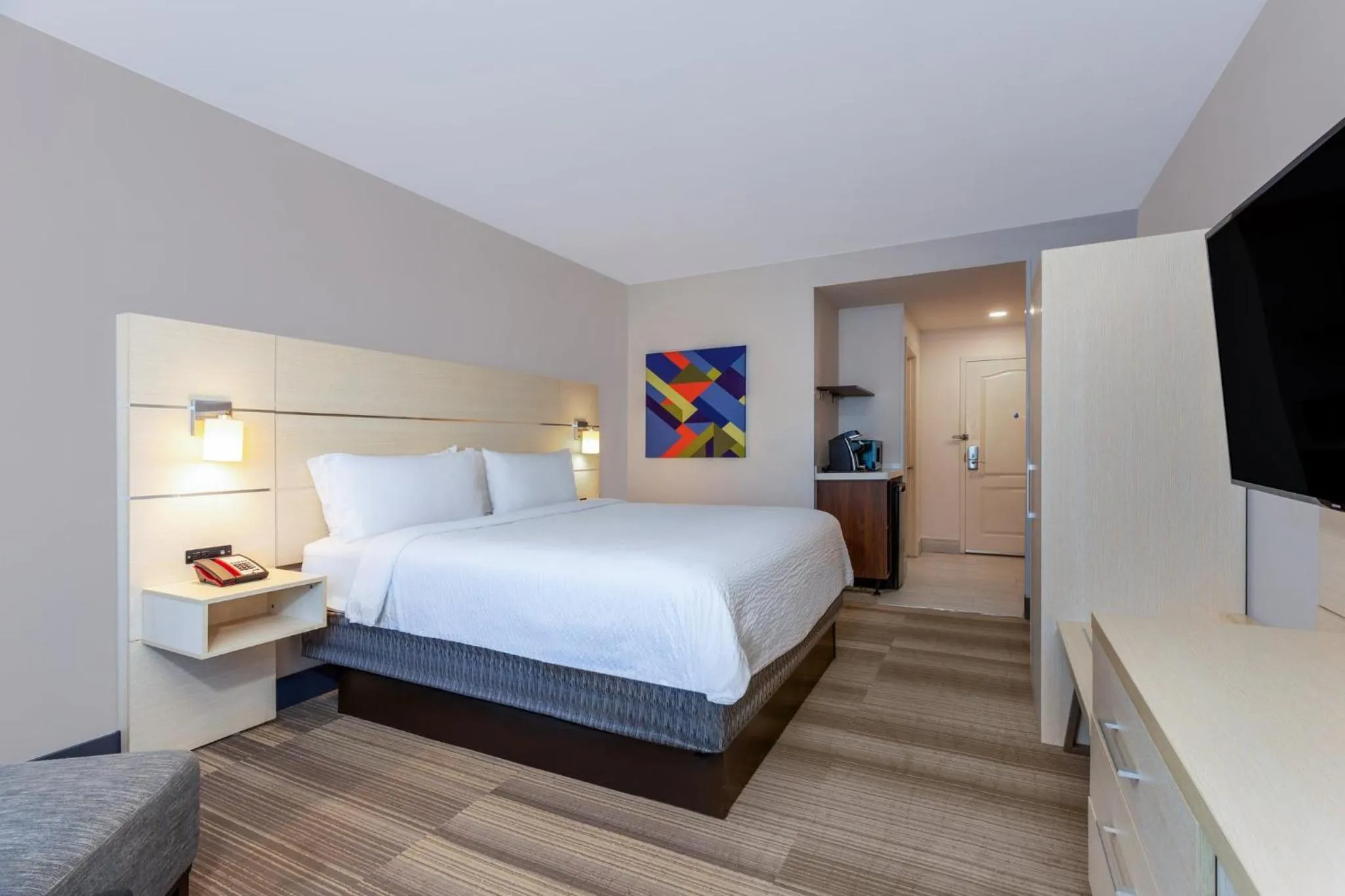 Photo of the whole room, Bed in Holiday Inn Express-International Drive by IHG