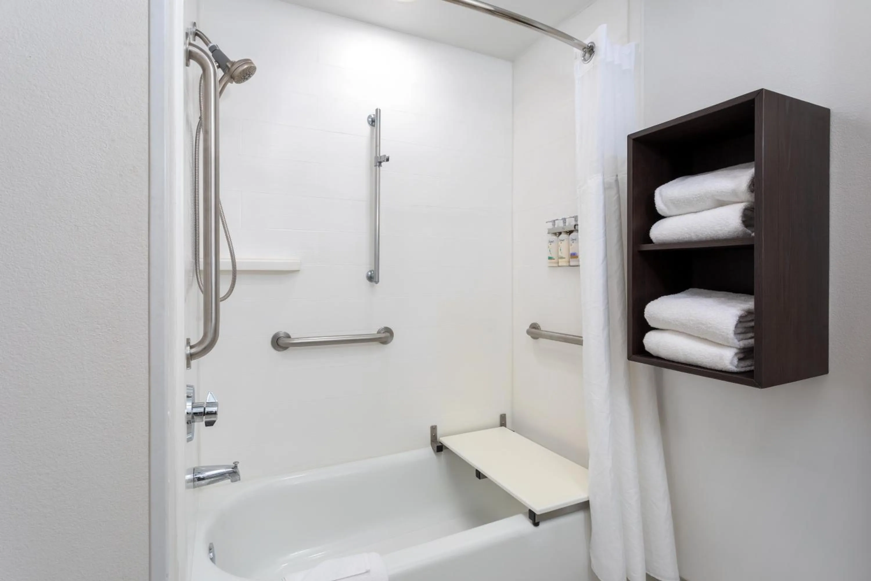 acessibility in Holiday Inn Express-International Drive by IHG