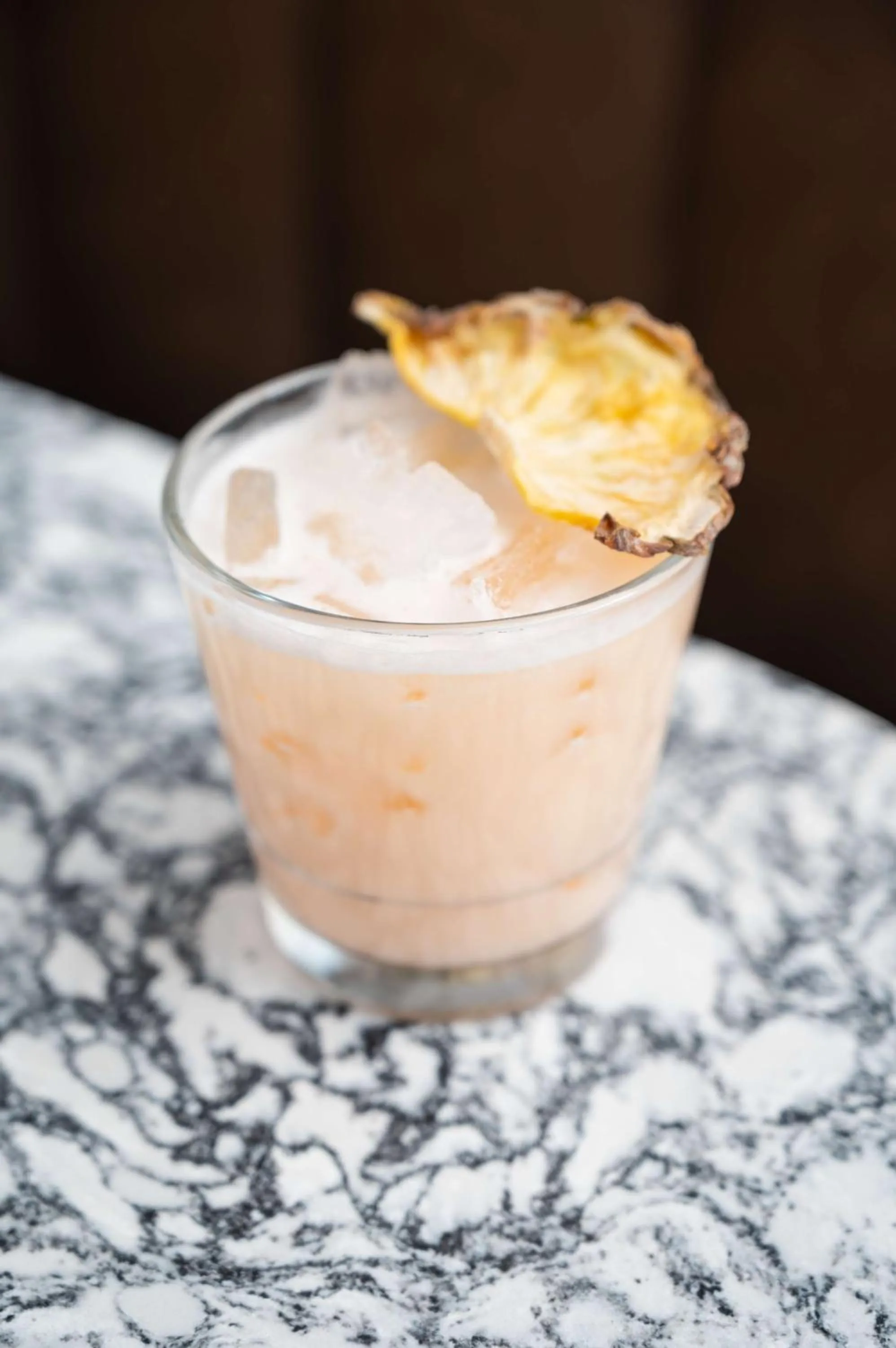 Lounge or bar in theWit Chicago, a Hilton Hotel