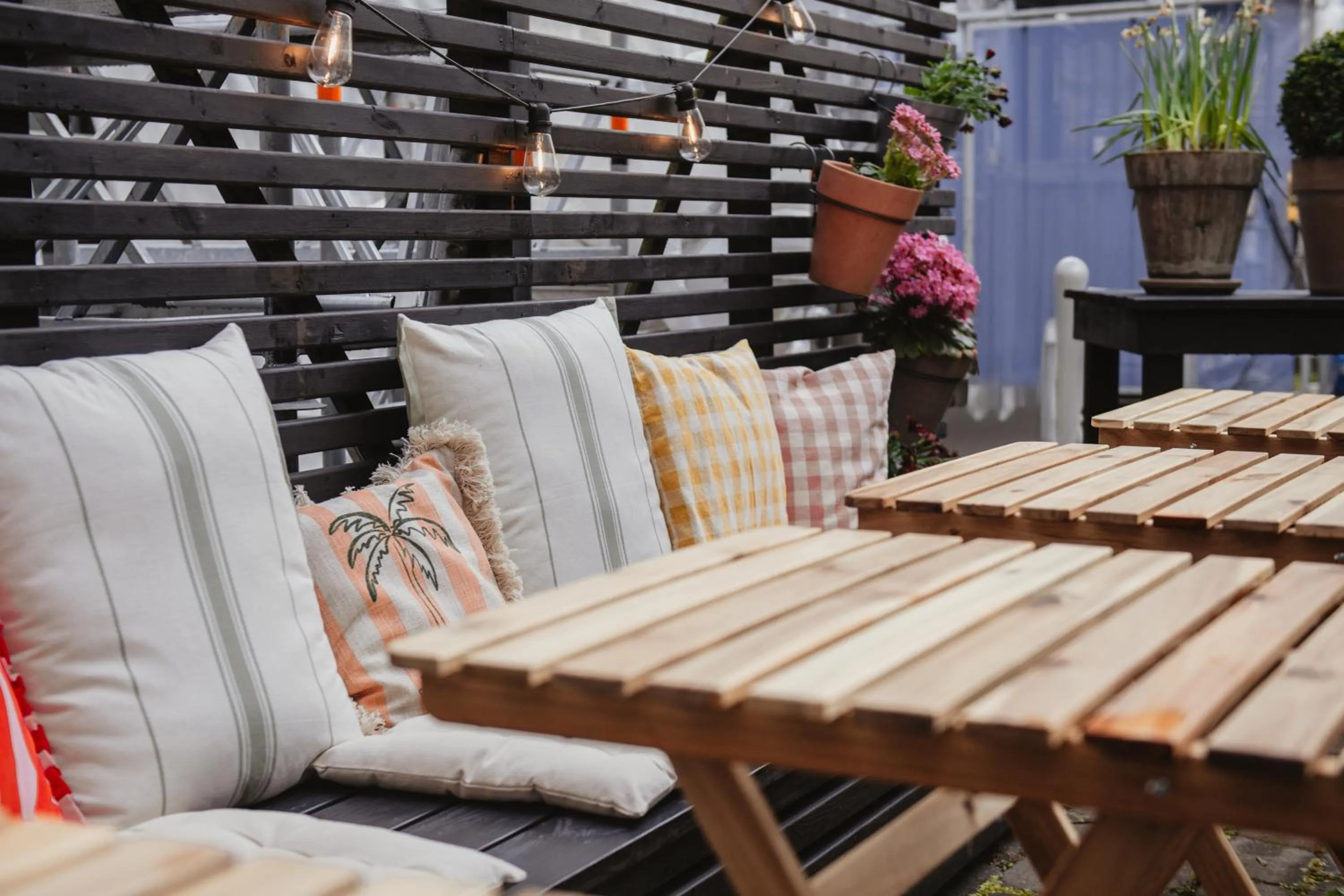 Seating area in Home Hotel Odin