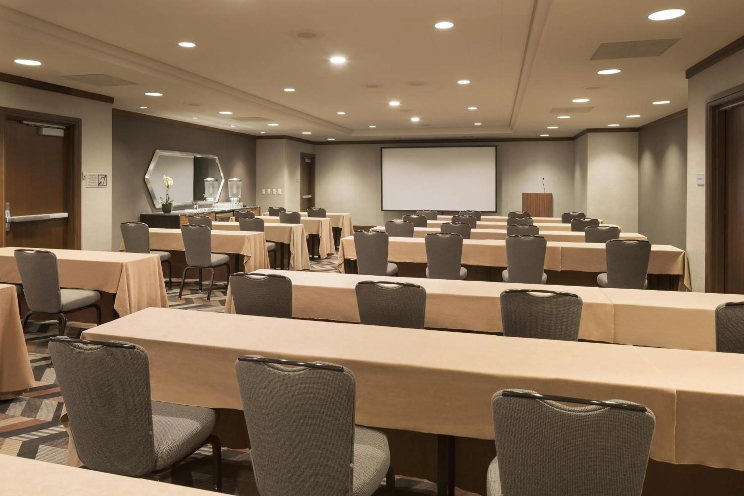 Meeting/conference room in Hyatt Regency San Francisco