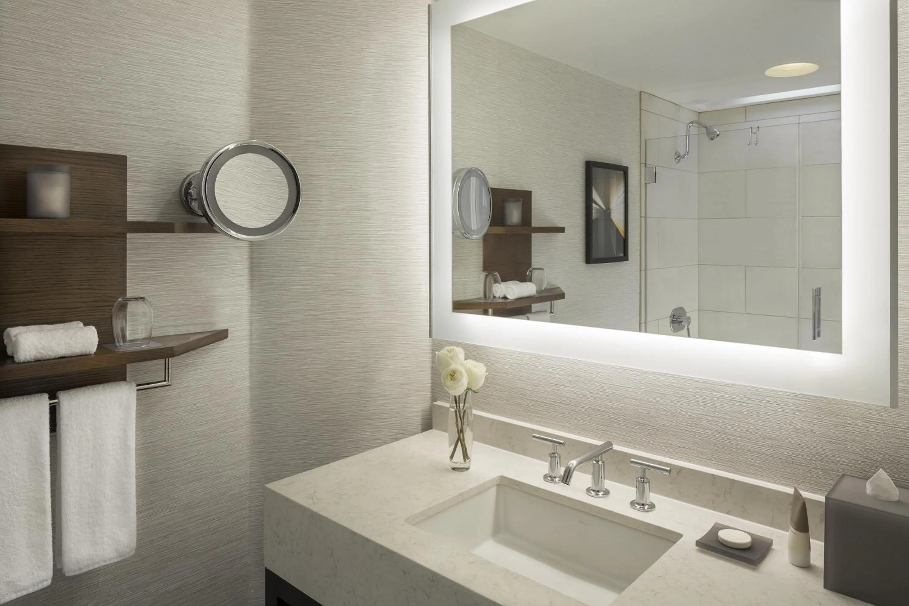 Bathroom in Hyatt Regency San Francisco