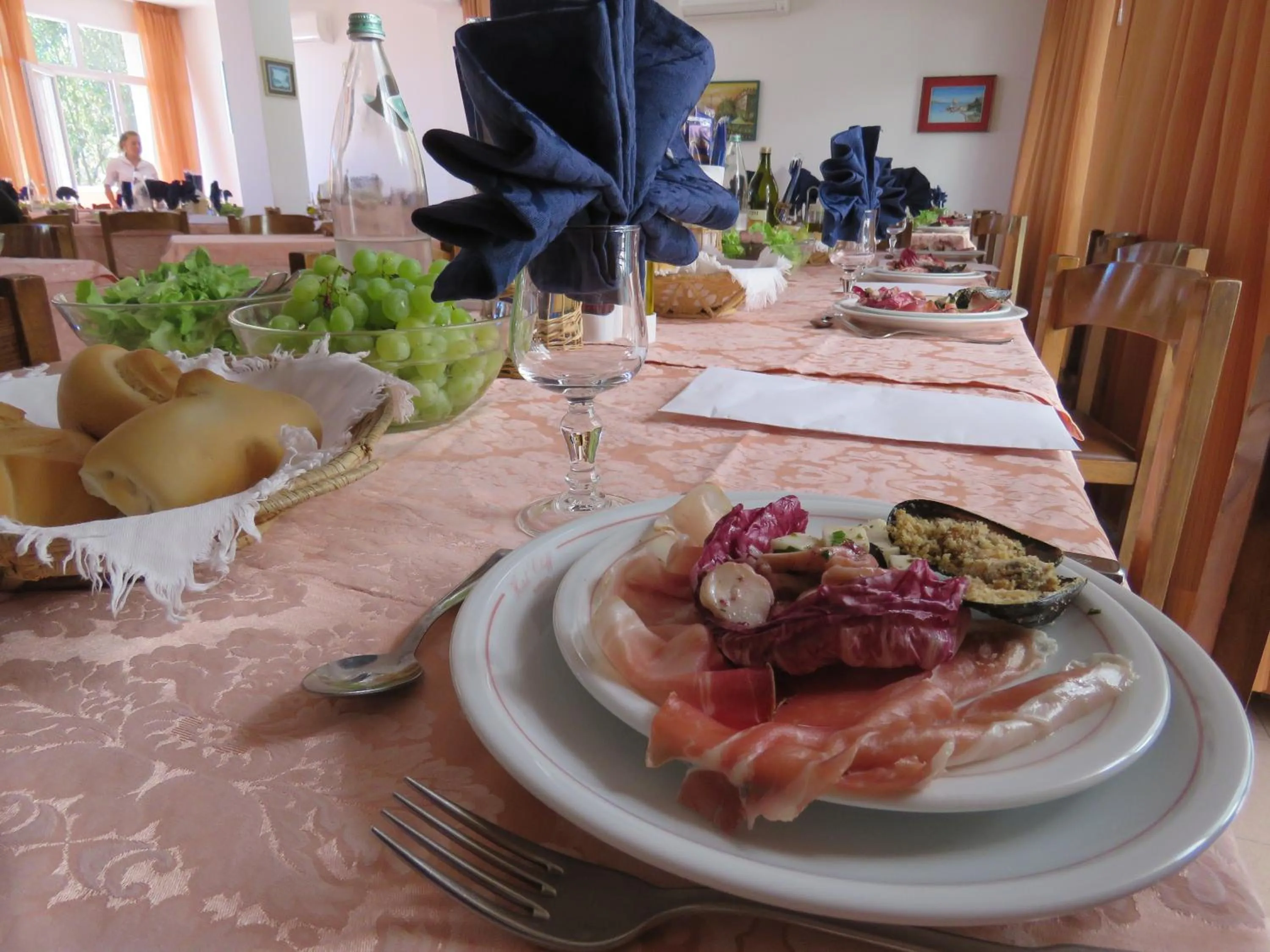 Food and drinks in Hotel Cliff