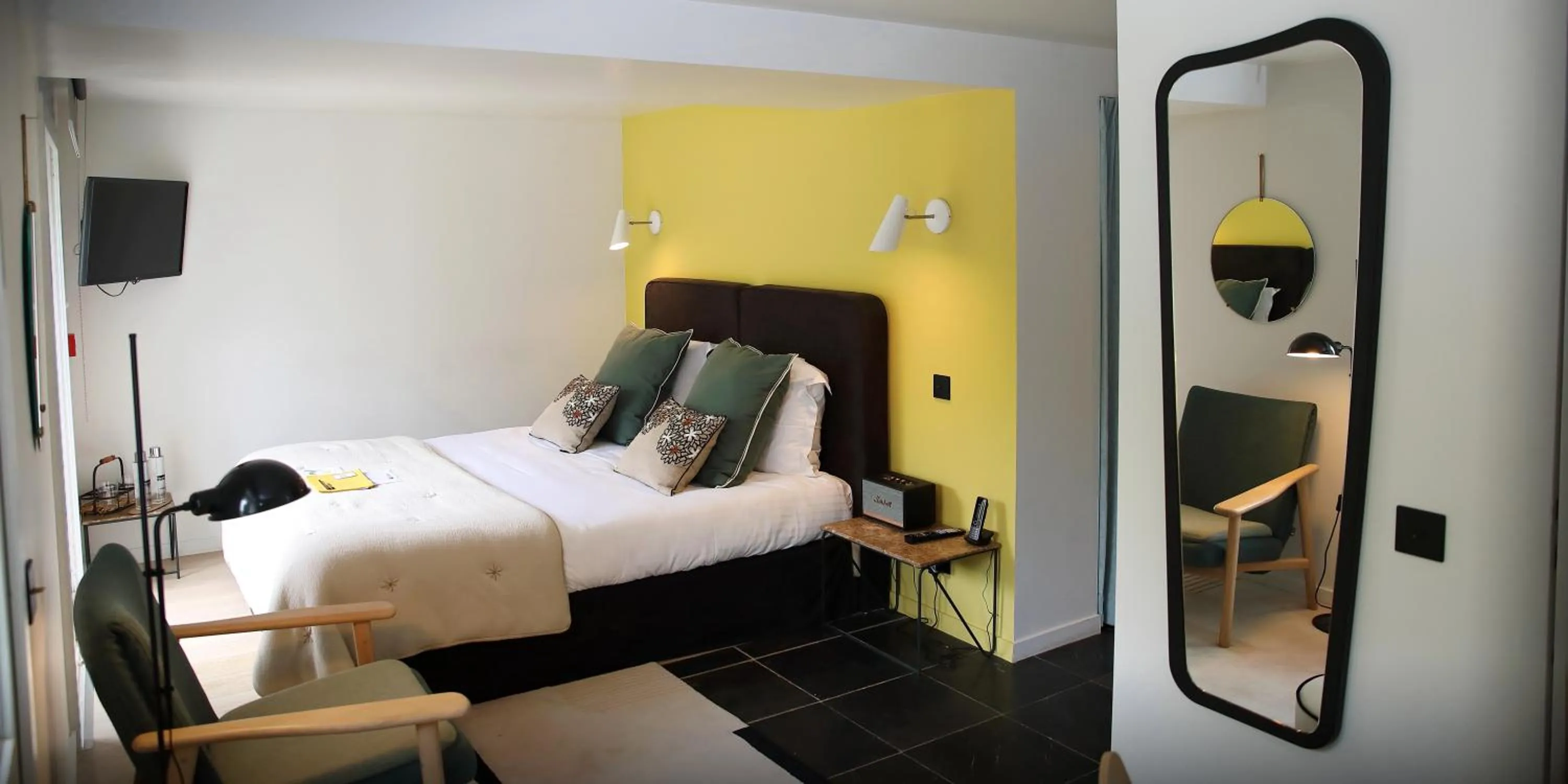 Bed in L'Auberge Basque-Relais & Châteaux