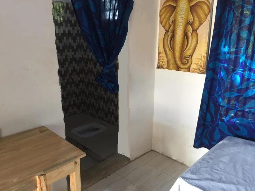 Photo of the whole room, Bed in Eazy's Place