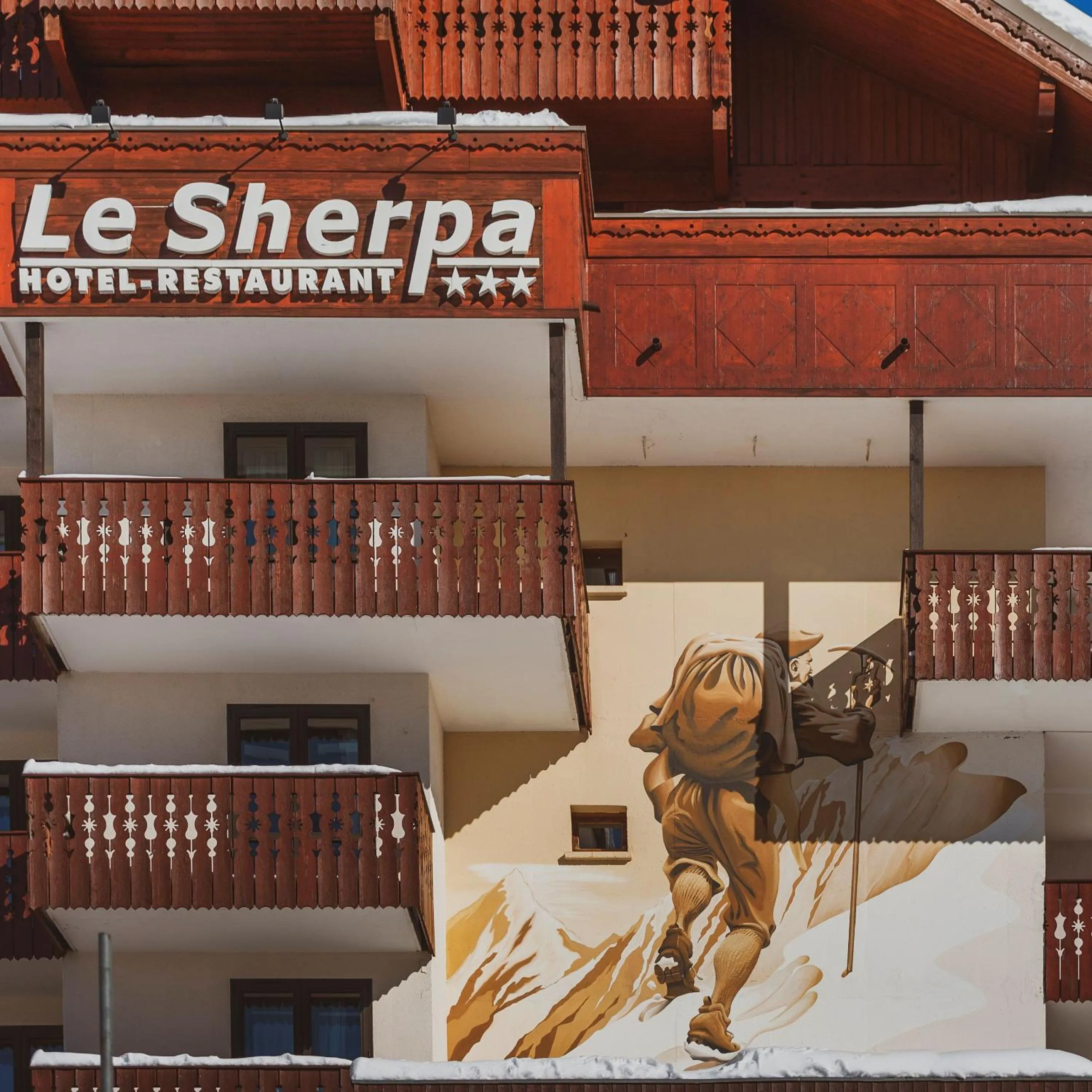 Property building in Hôtel Le Sherpa Val Thorens