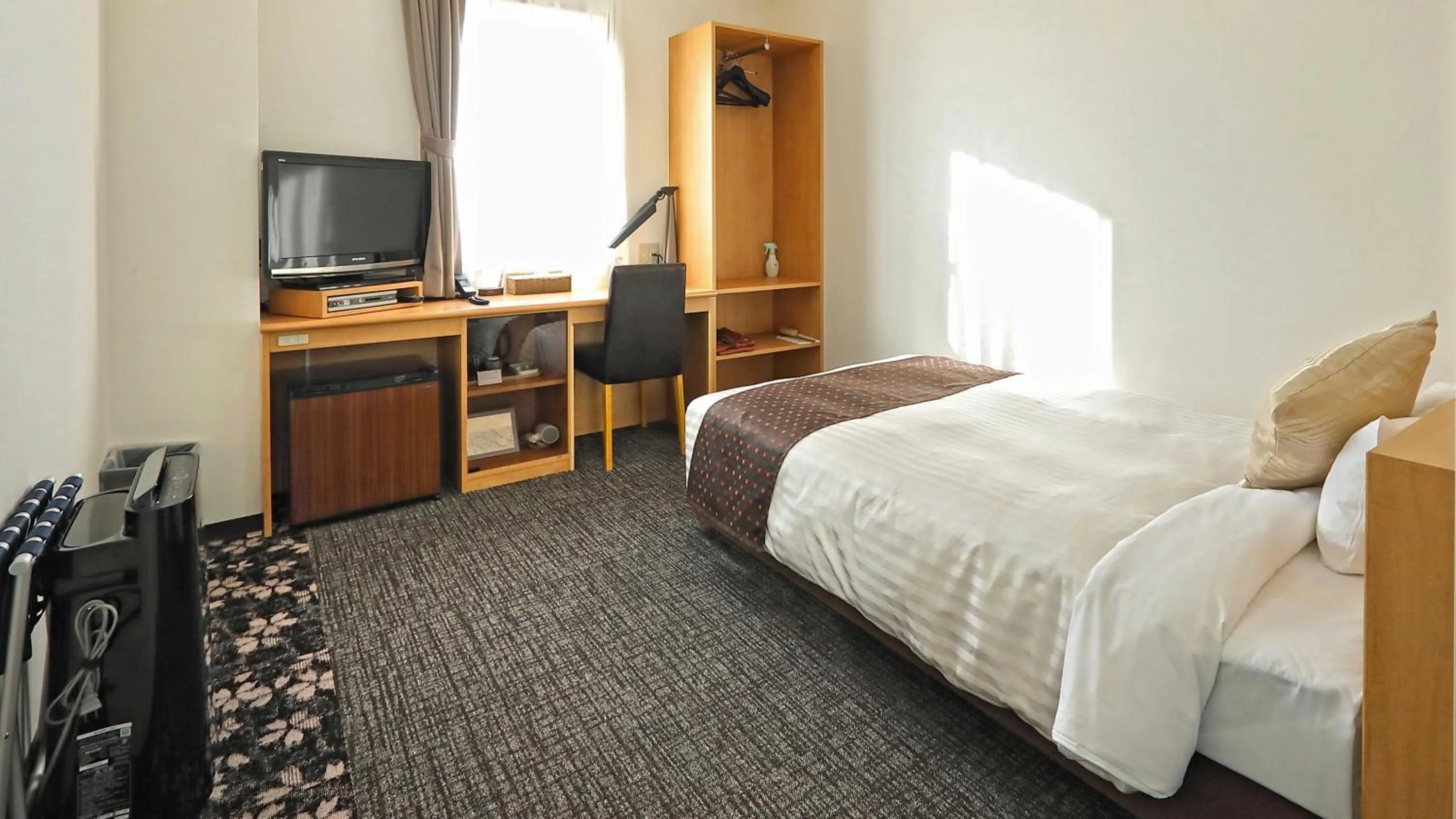 Bed in Hotel Annex Inn