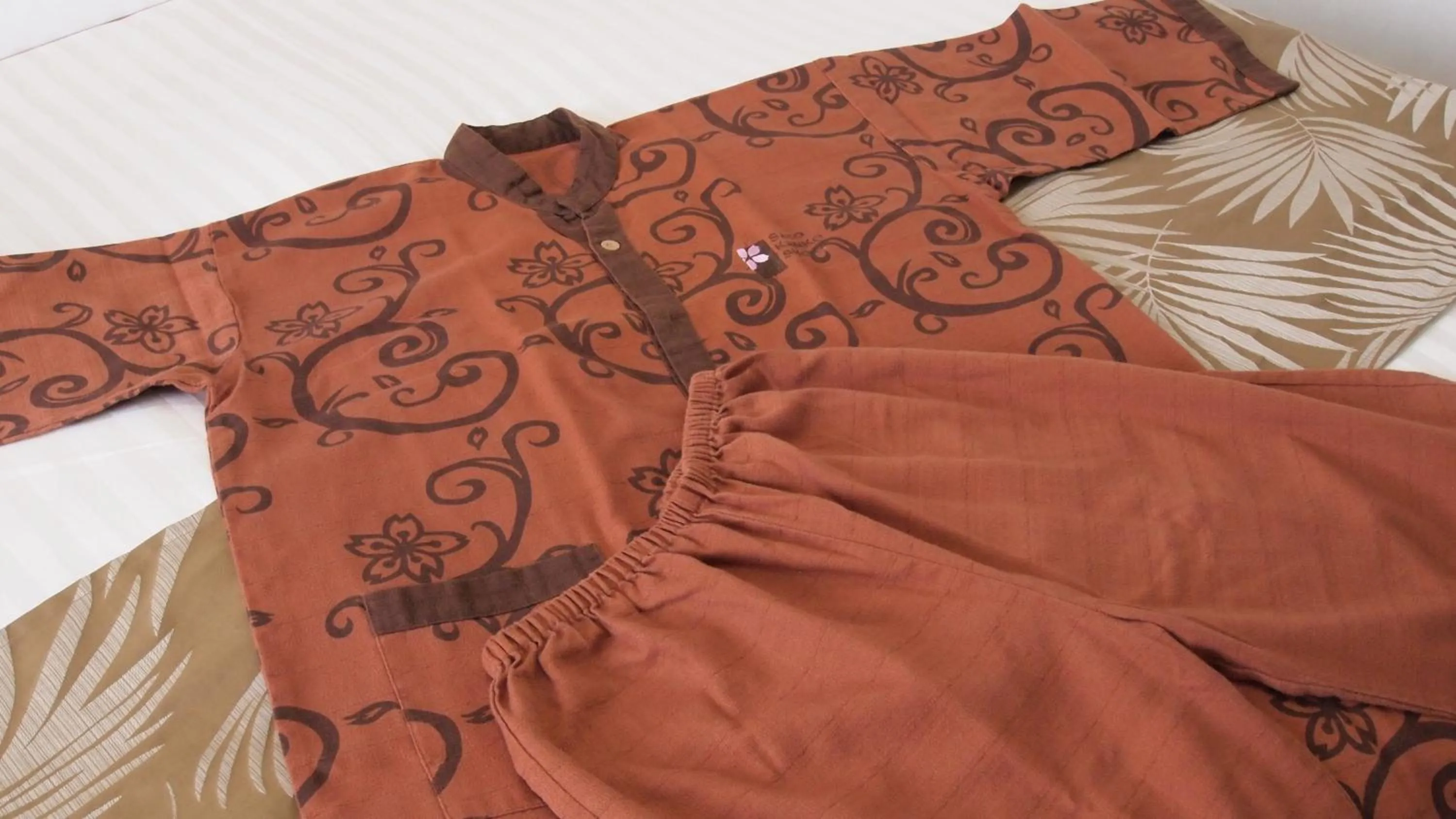 Bed in Hotel Annex Inn