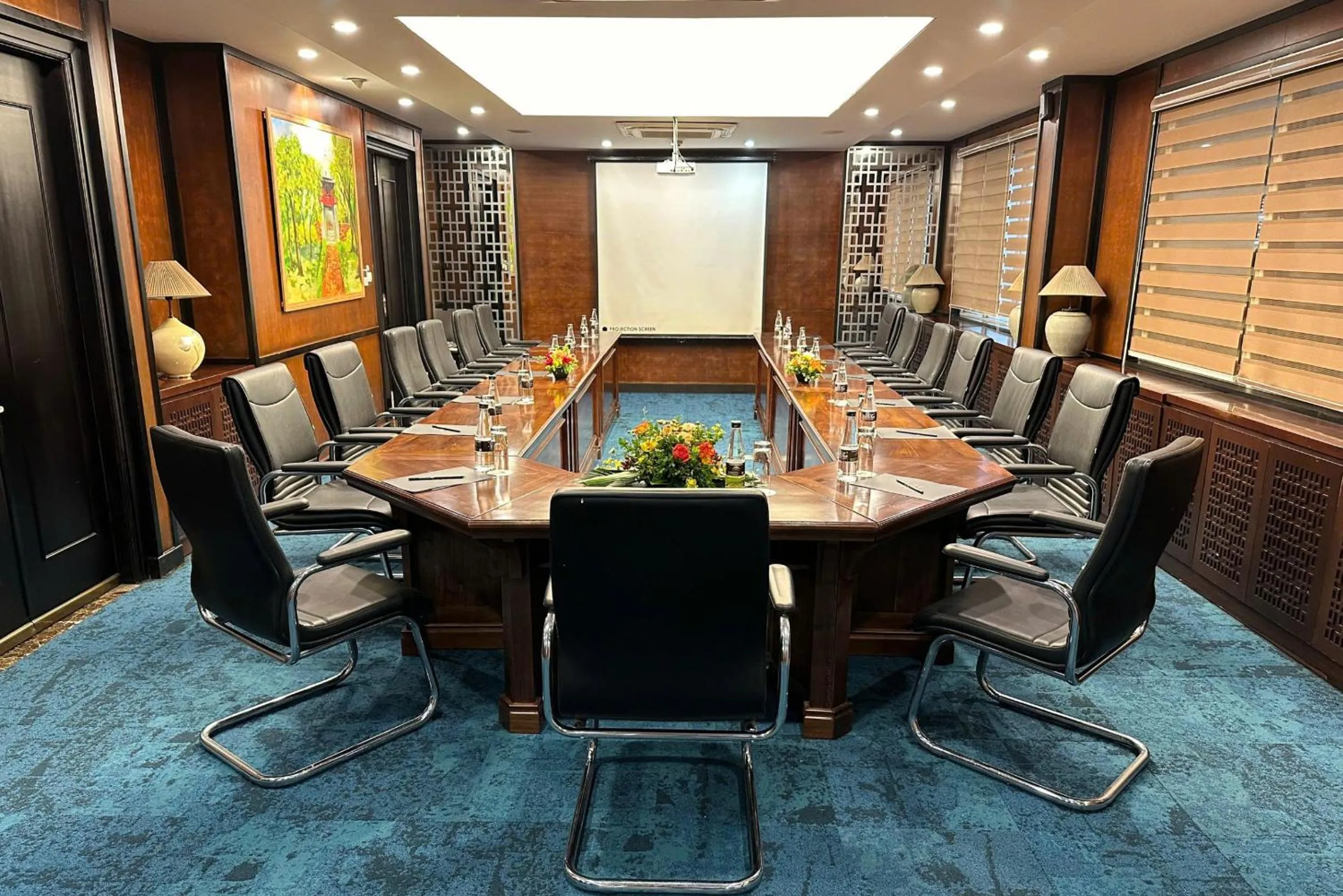 Meeting/conference room in Thang Long Opera Hotel