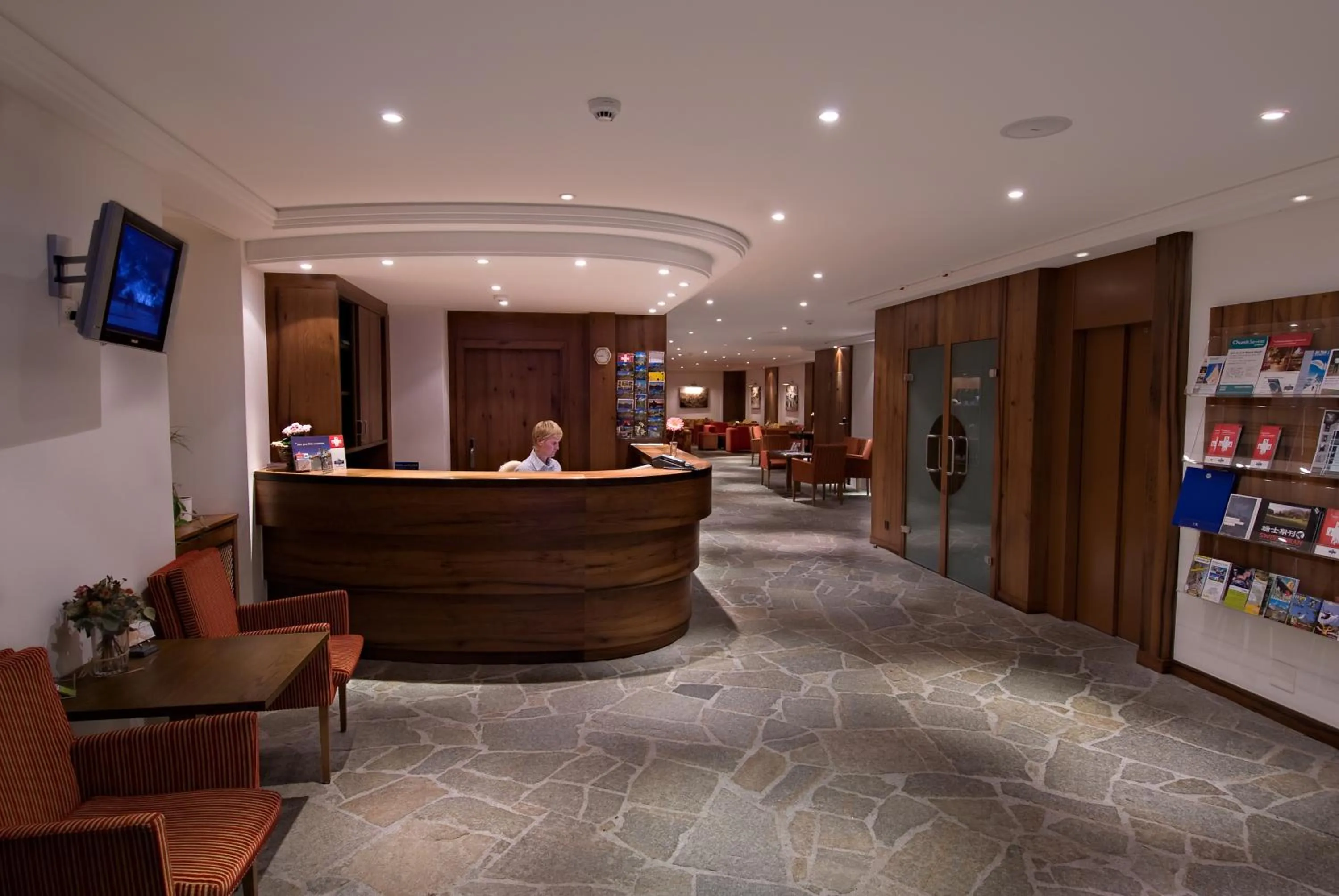 Lobby or reception in Gornergrat Dorf Hotel