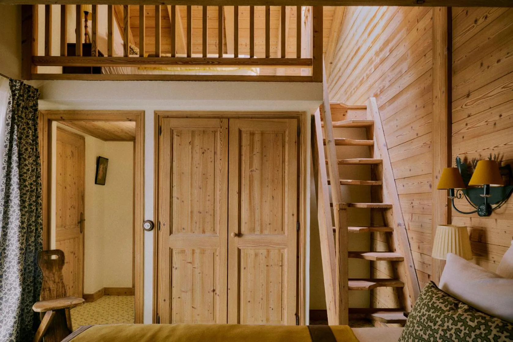 Bedroom in Hôtel Saint-Georges