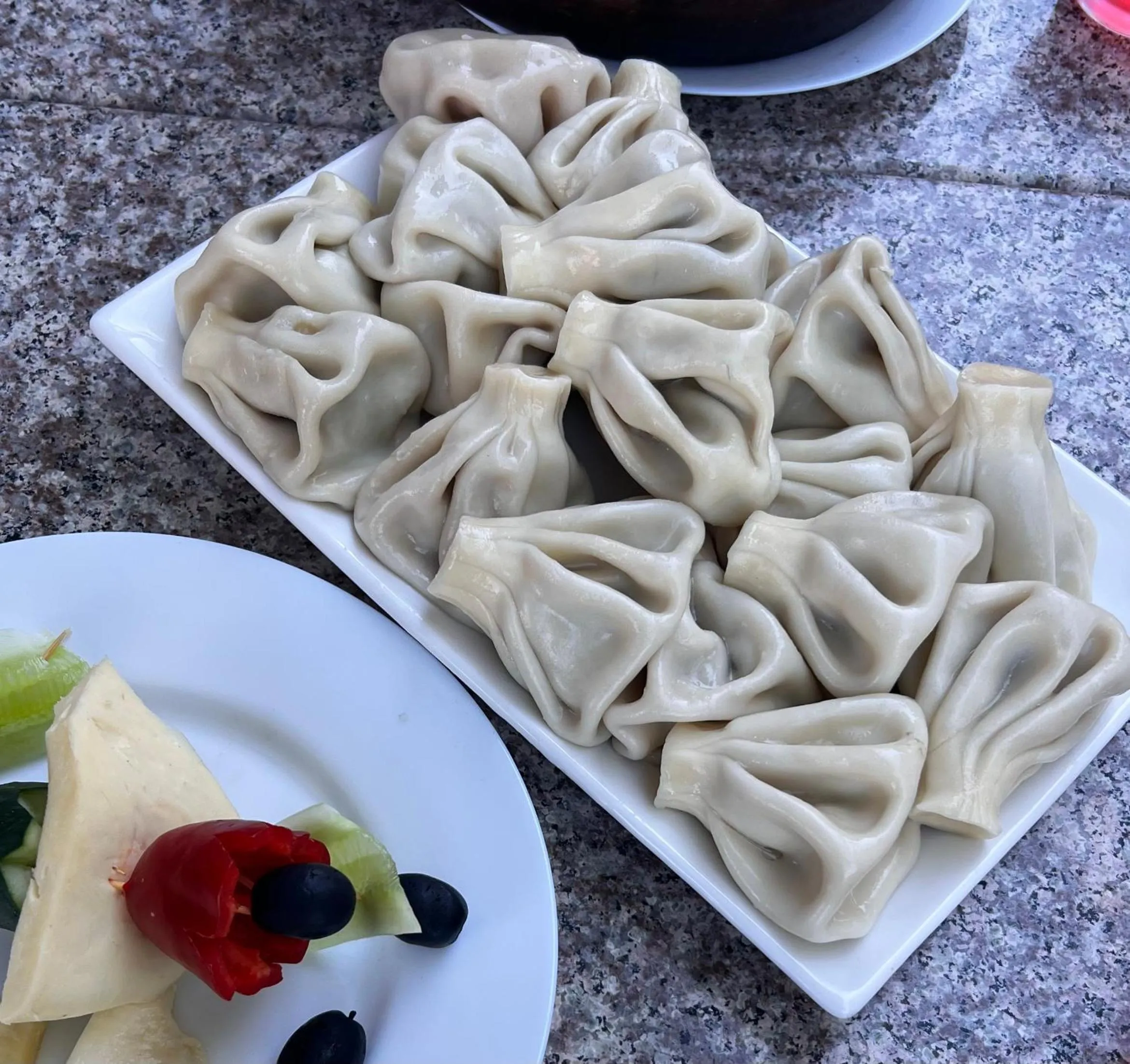 Restaurant/places to eat in GNS Hotel