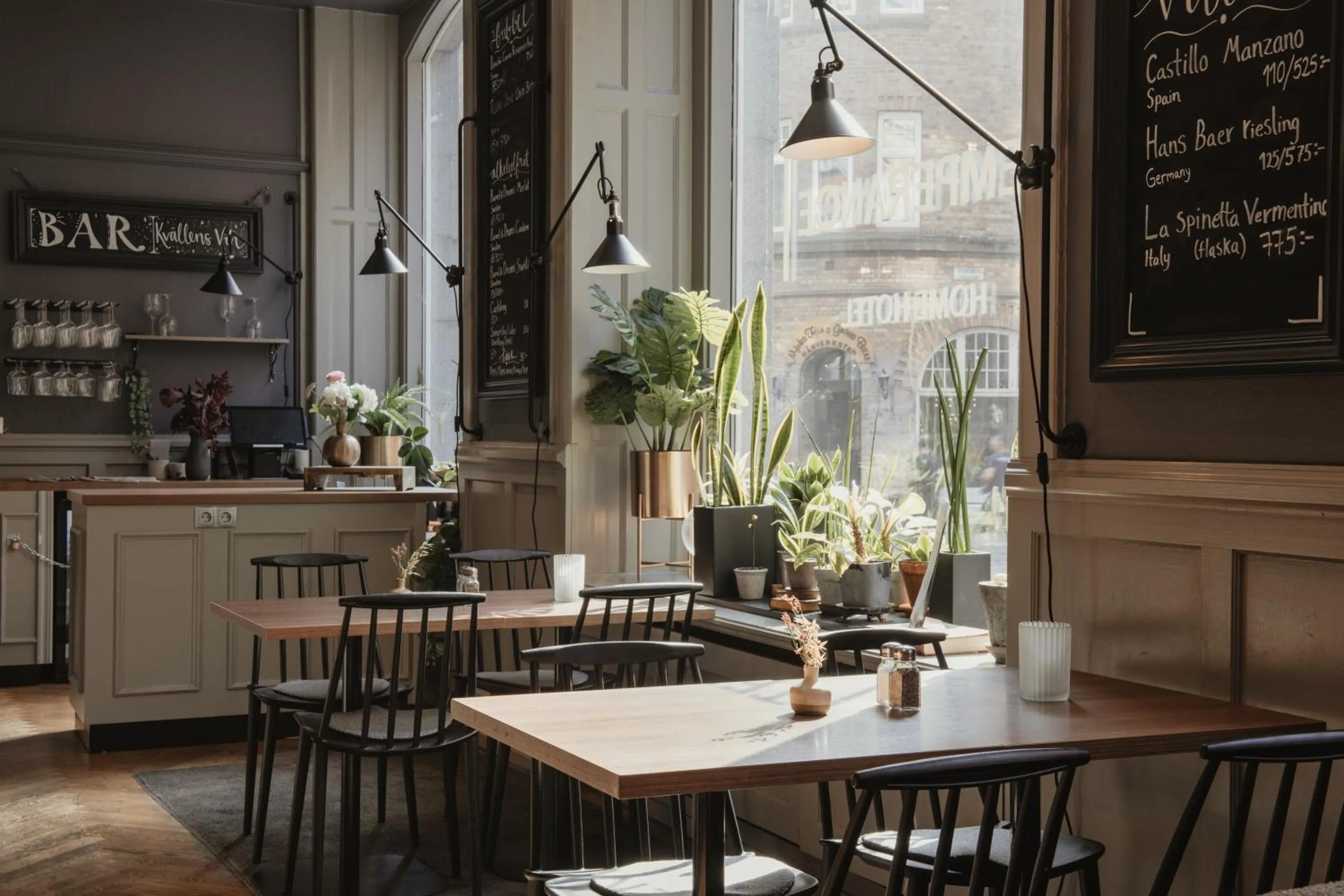 Restaurant/places to eat in Home Hotel Temperance