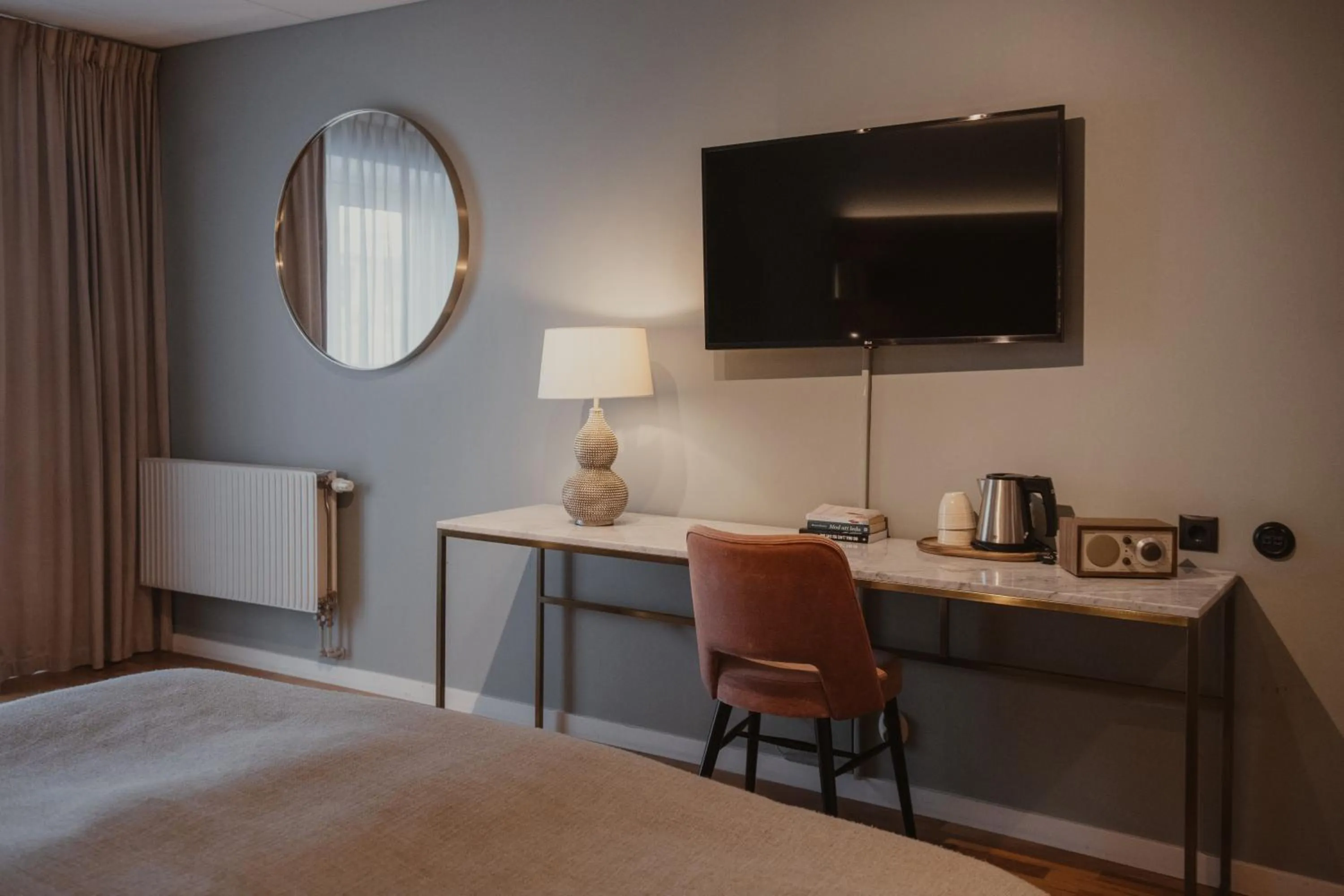 Coffee/tea facilities, Bed in Home Hotel Temperance