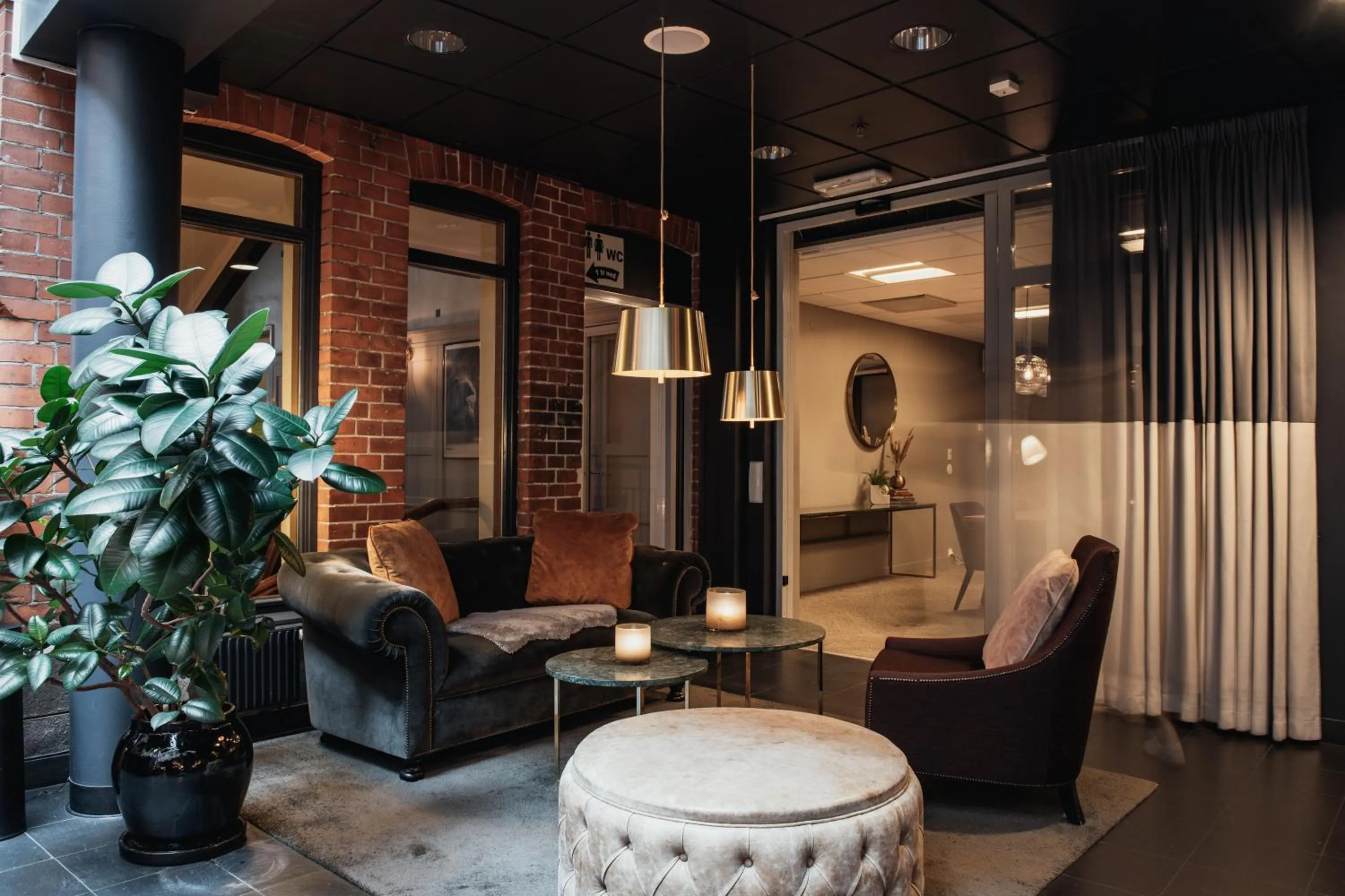 Seating area in Home Hotel Temperance