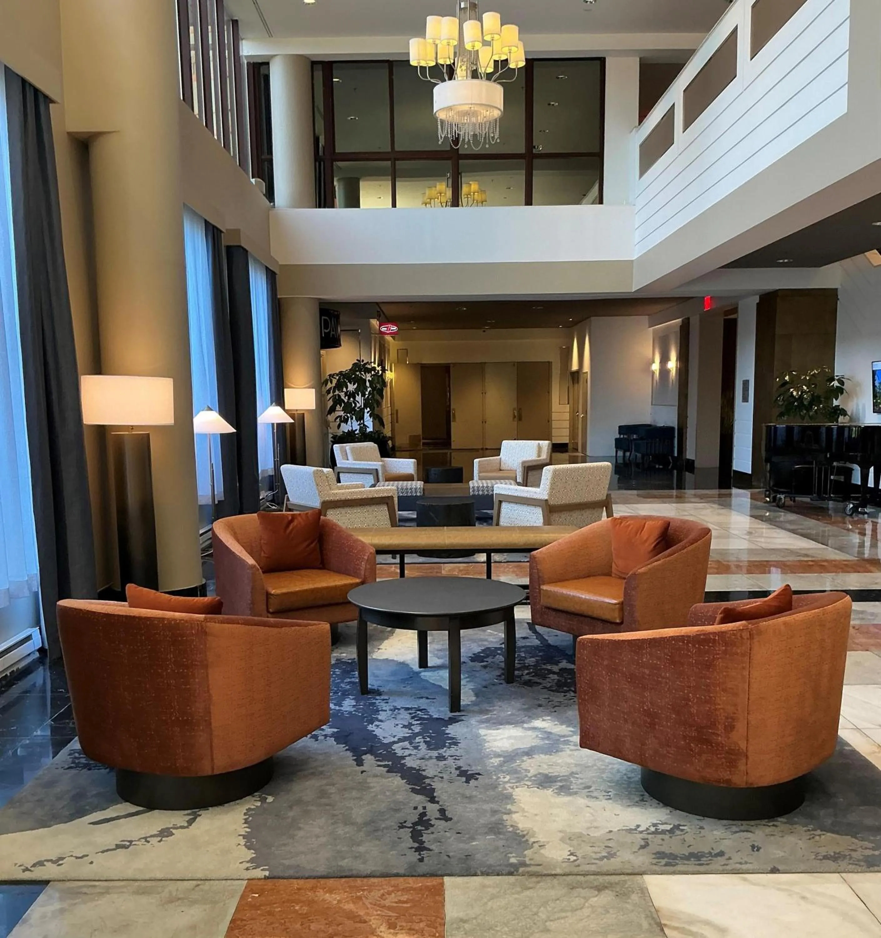 Lobby or reception in DoubleTree by Hilton New York-LaGuardia