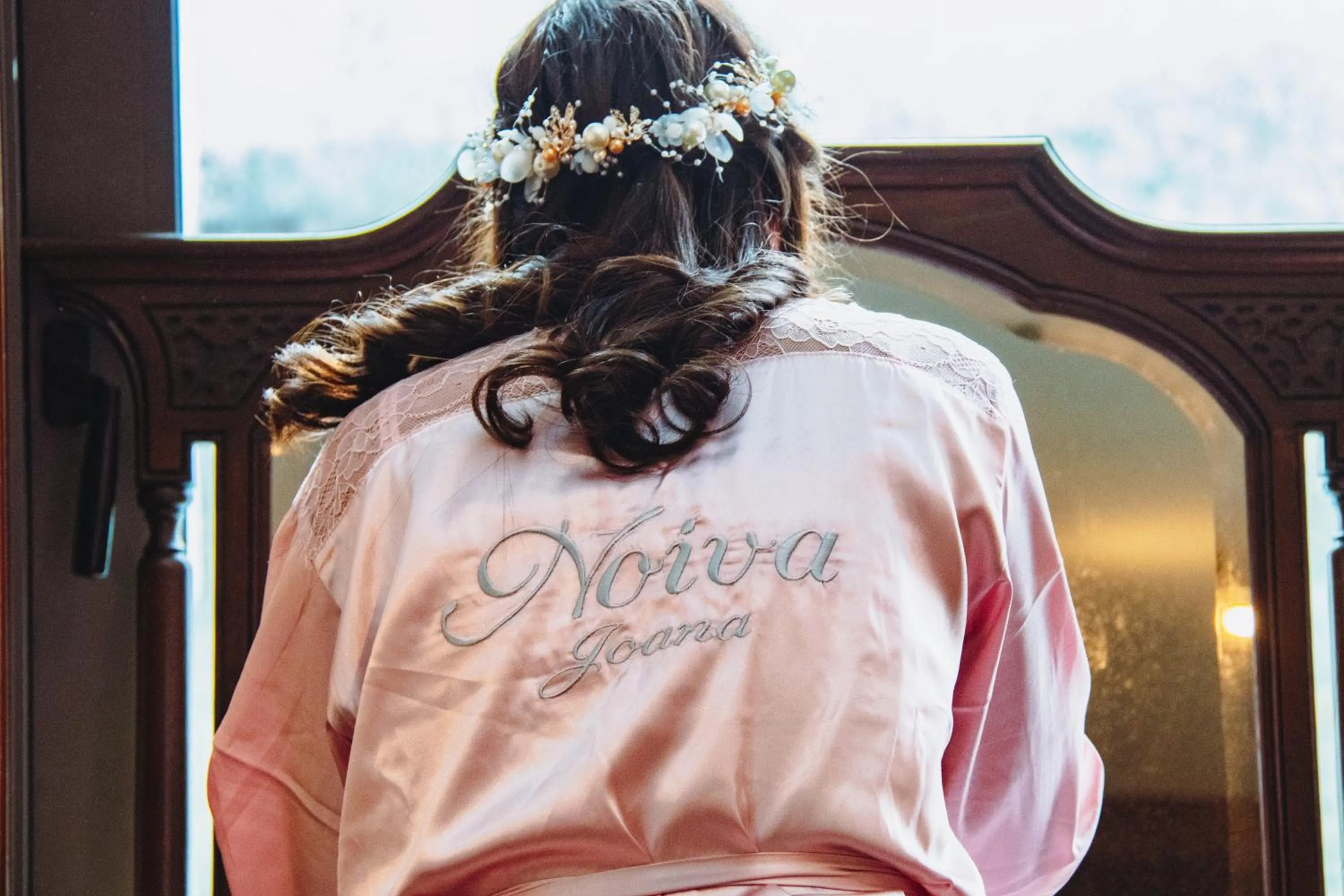 People in Casa das Origens