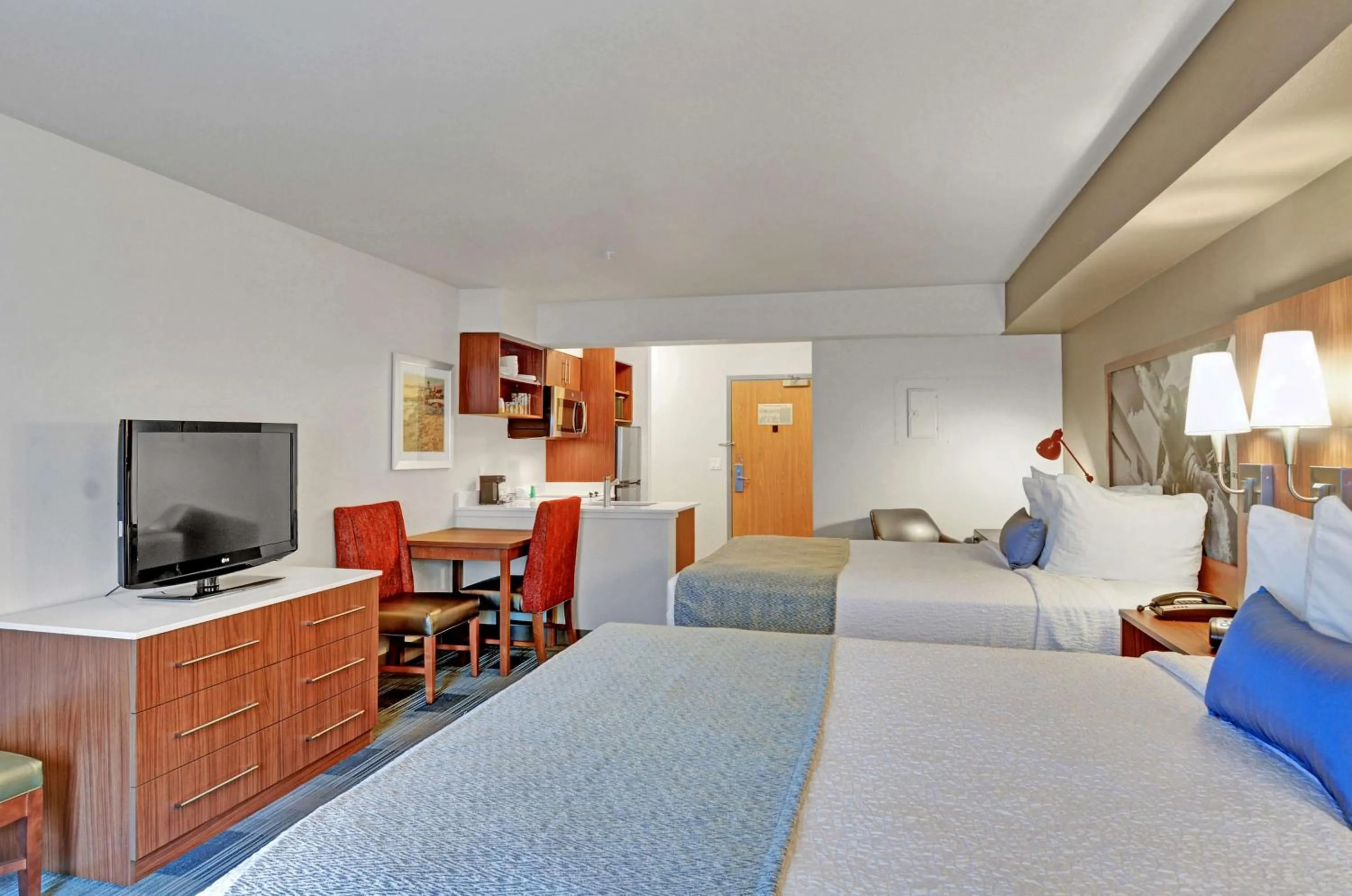 Bedroom, Bed in Executive Residency by Best Western Navigator Inn & Suites