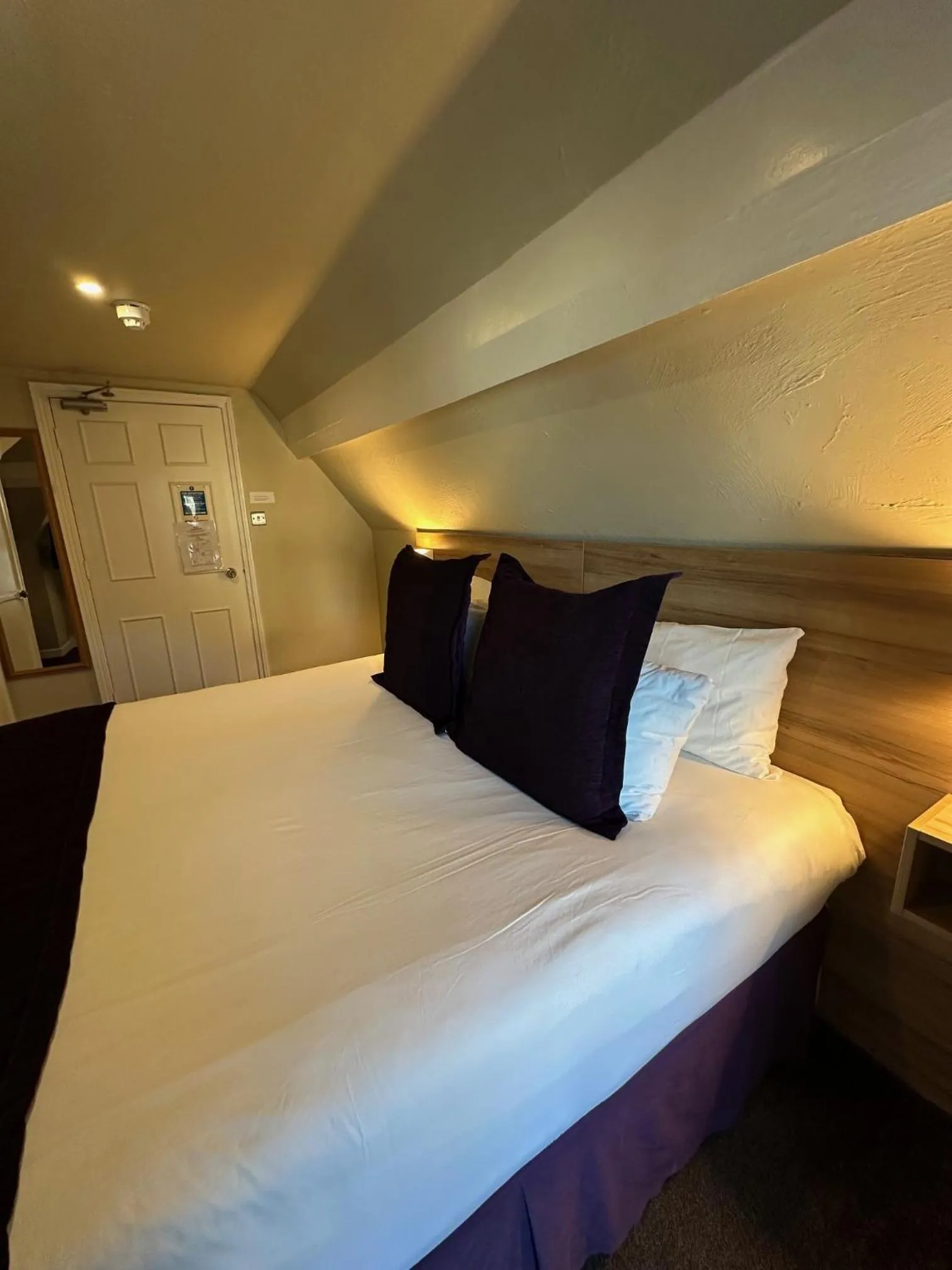 Bedroom, Bed in The Chocolate Box Guest House