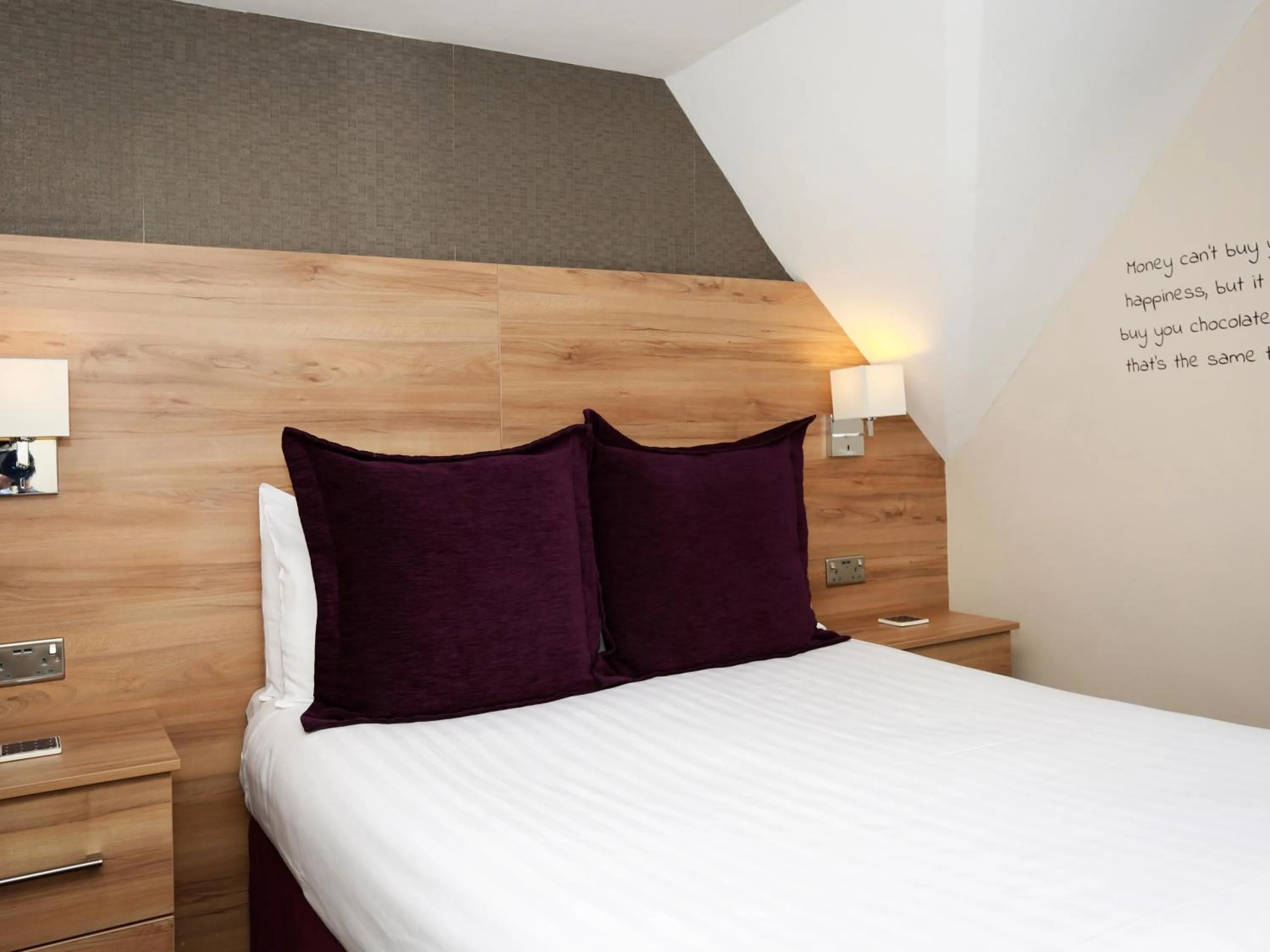 Bedroom, Bed in The Chocolate Box Guest House