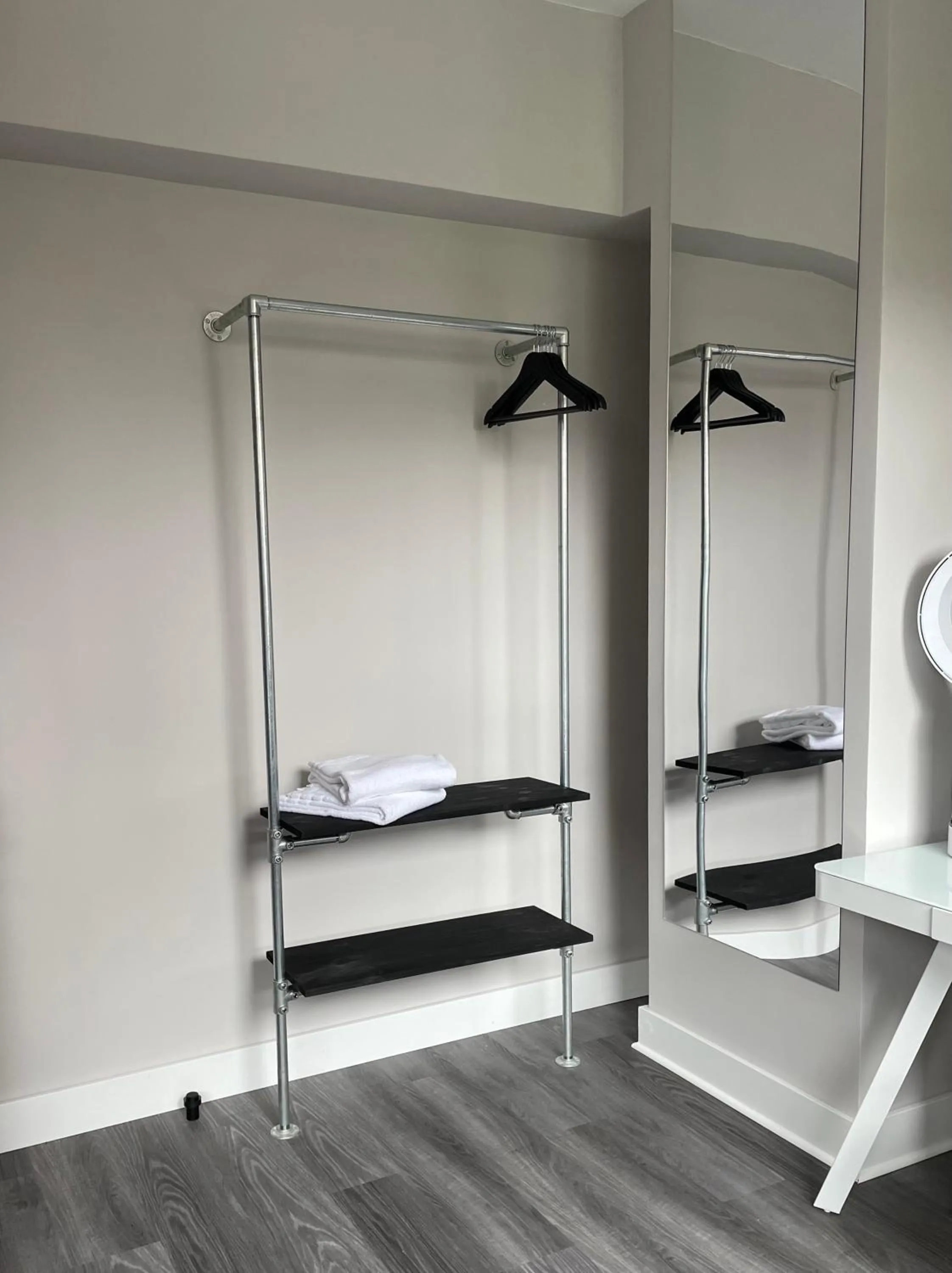 wardrobe in CitySurfer44