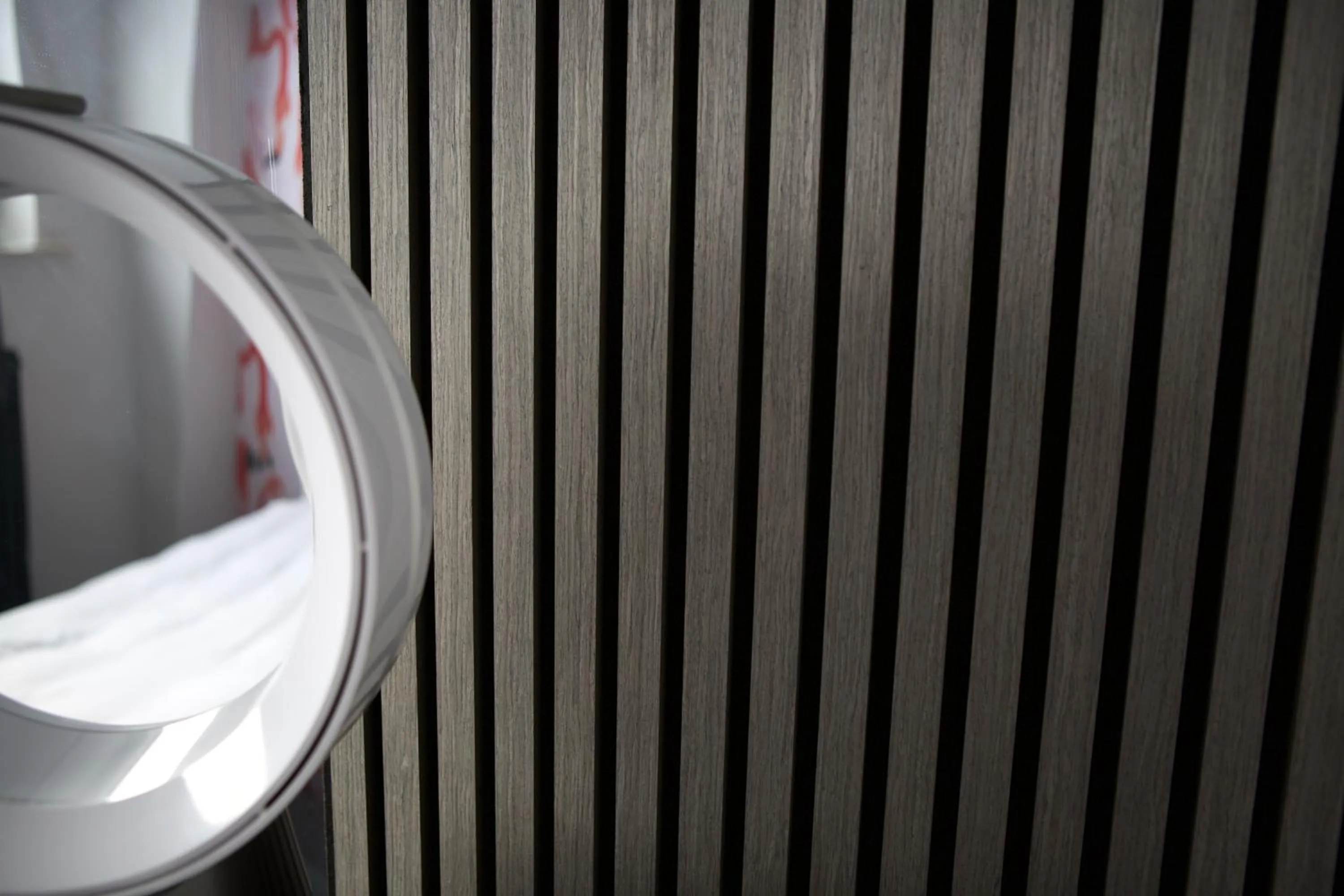 Photo of the whole room in CitySurfer44