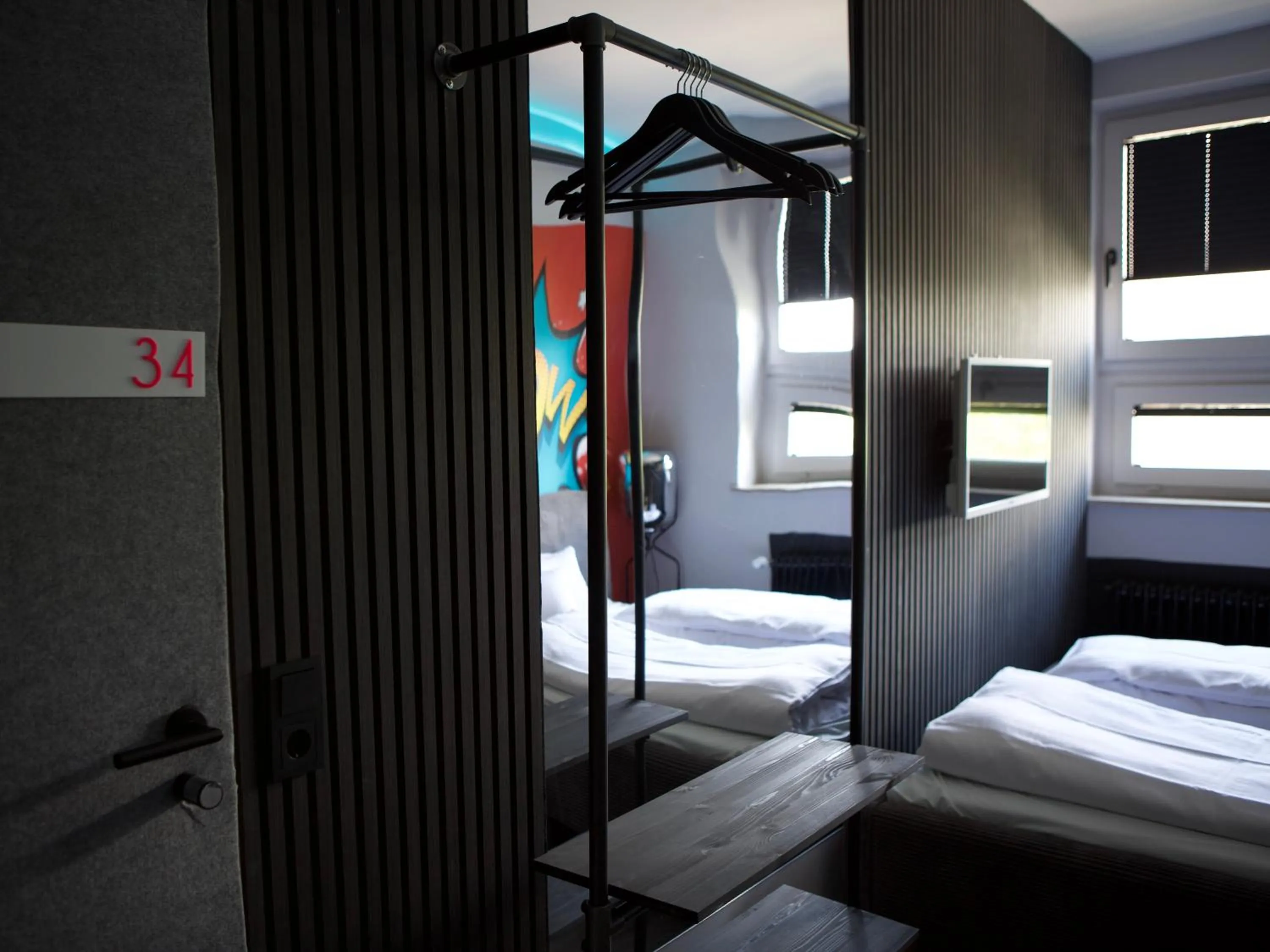 wardrobe in CitySurfer44