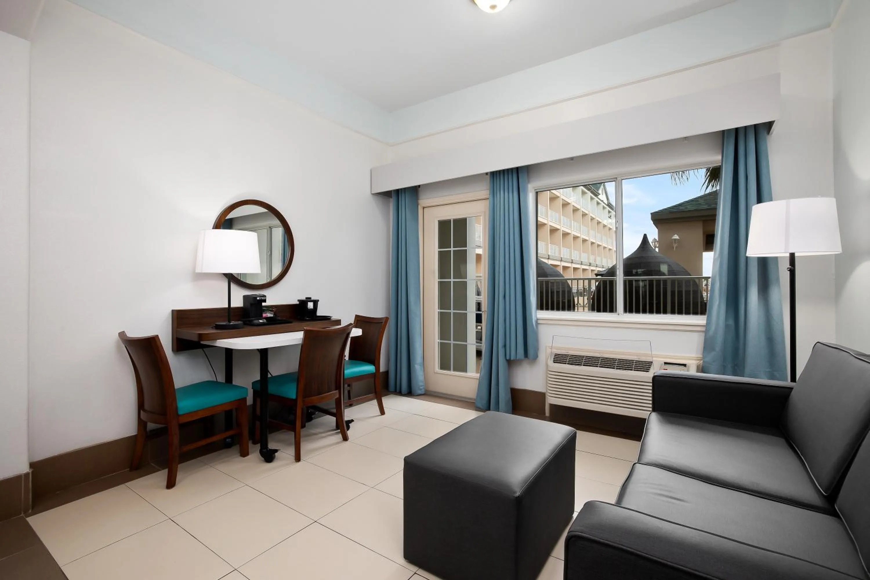 hair dresser in Sand Rose Beach Resort