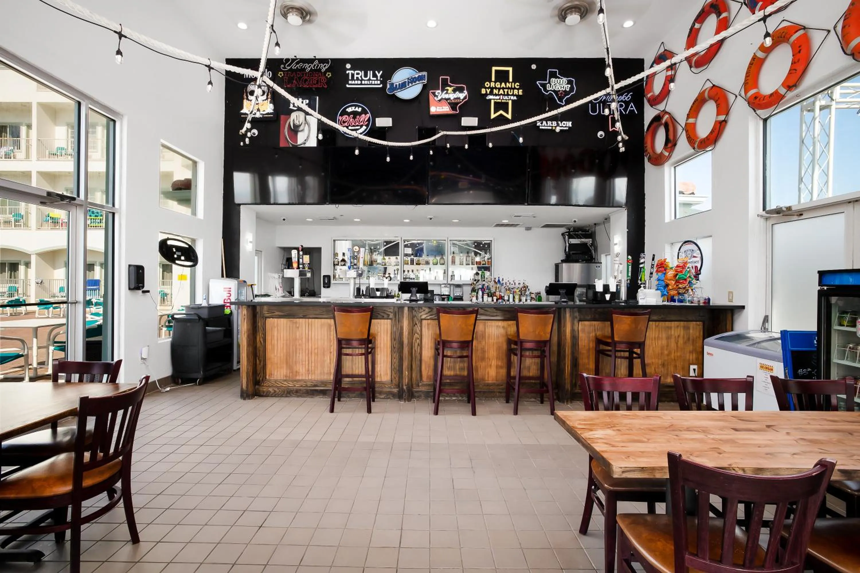 Restaurant/places to eat in Sand Rose Beach Resort