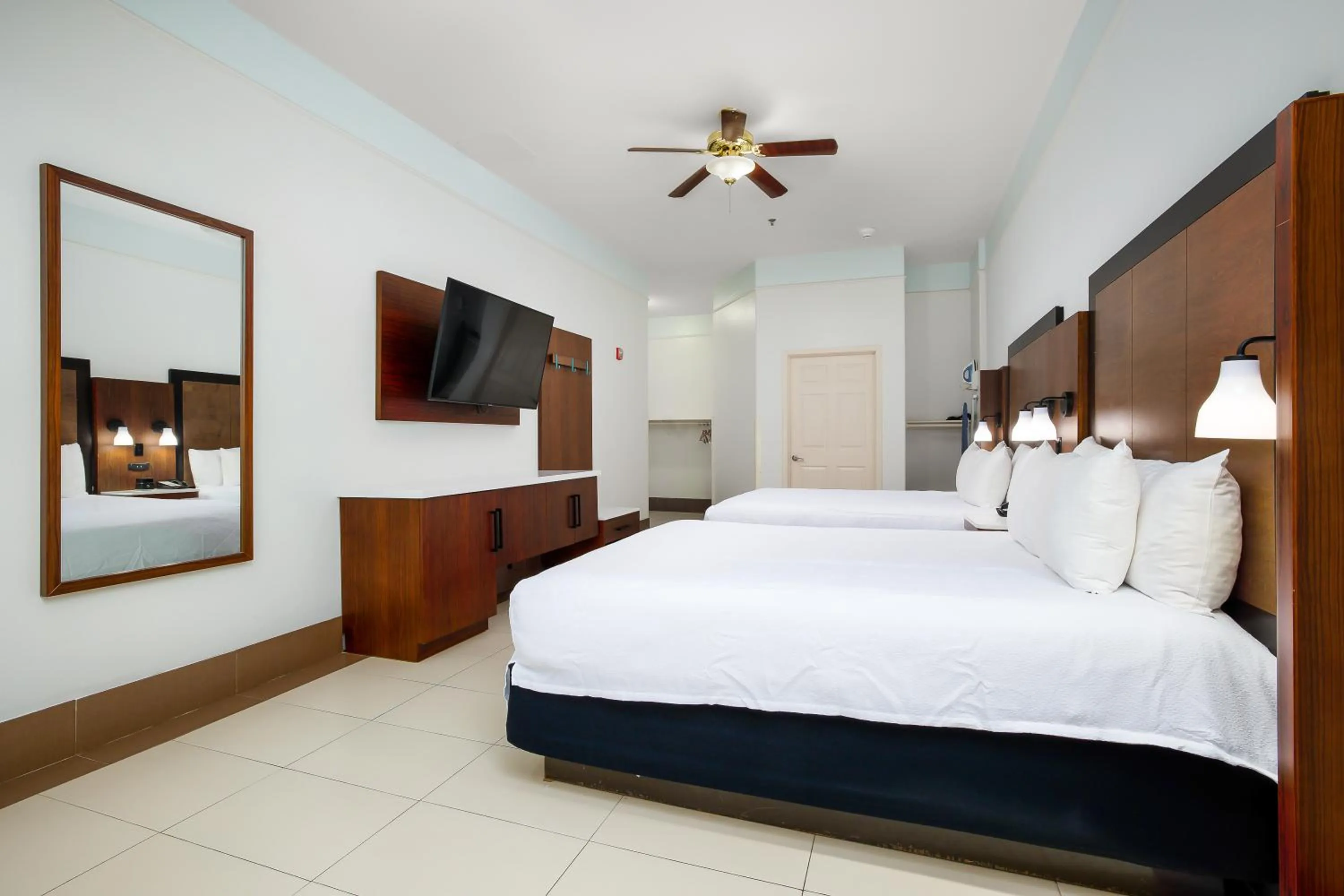 Bedroom, Bed in Sand Rose Beach Resort