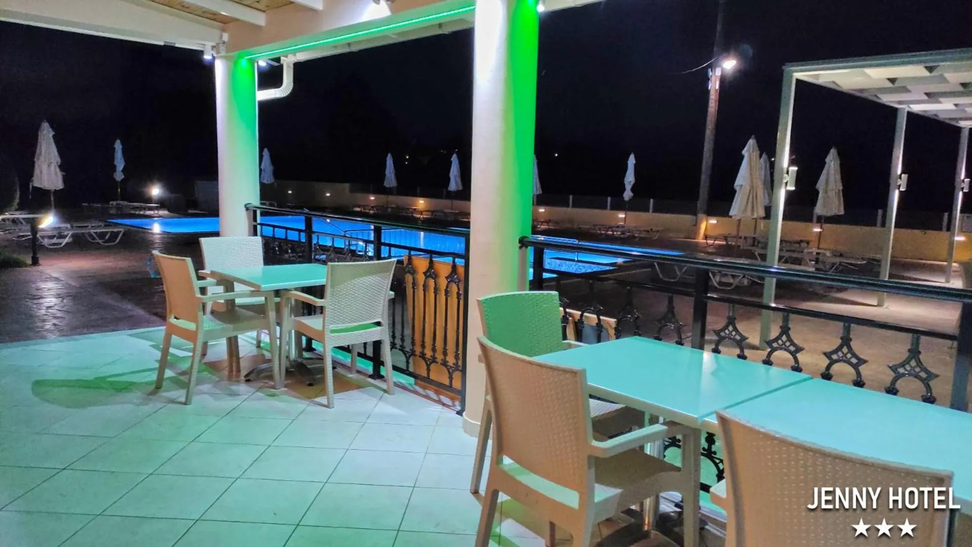 Lounge or bar in Jenny Hotel