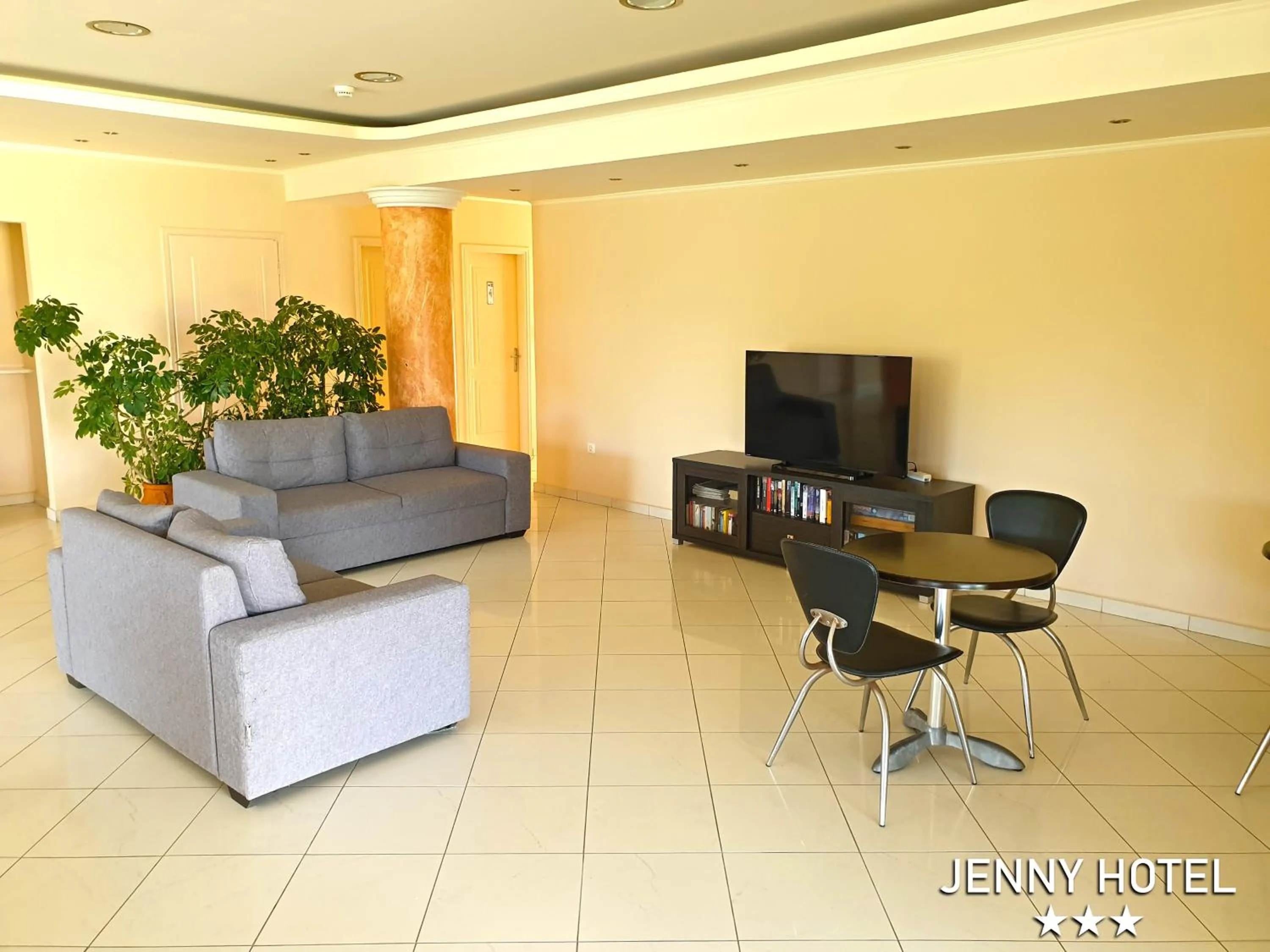 Lobby or reception in Jenny Hotel