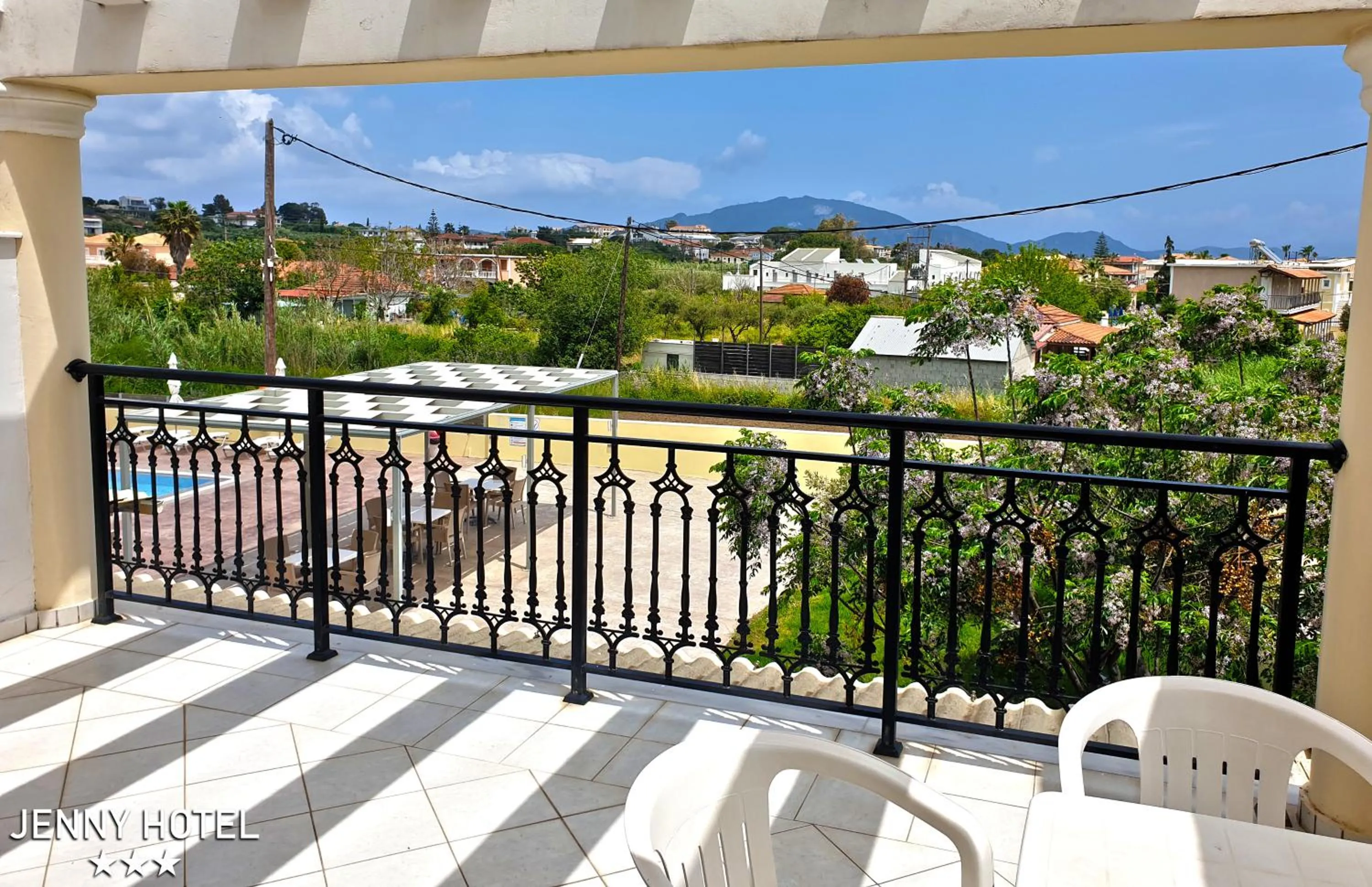 Patio in Jenny Hotel
