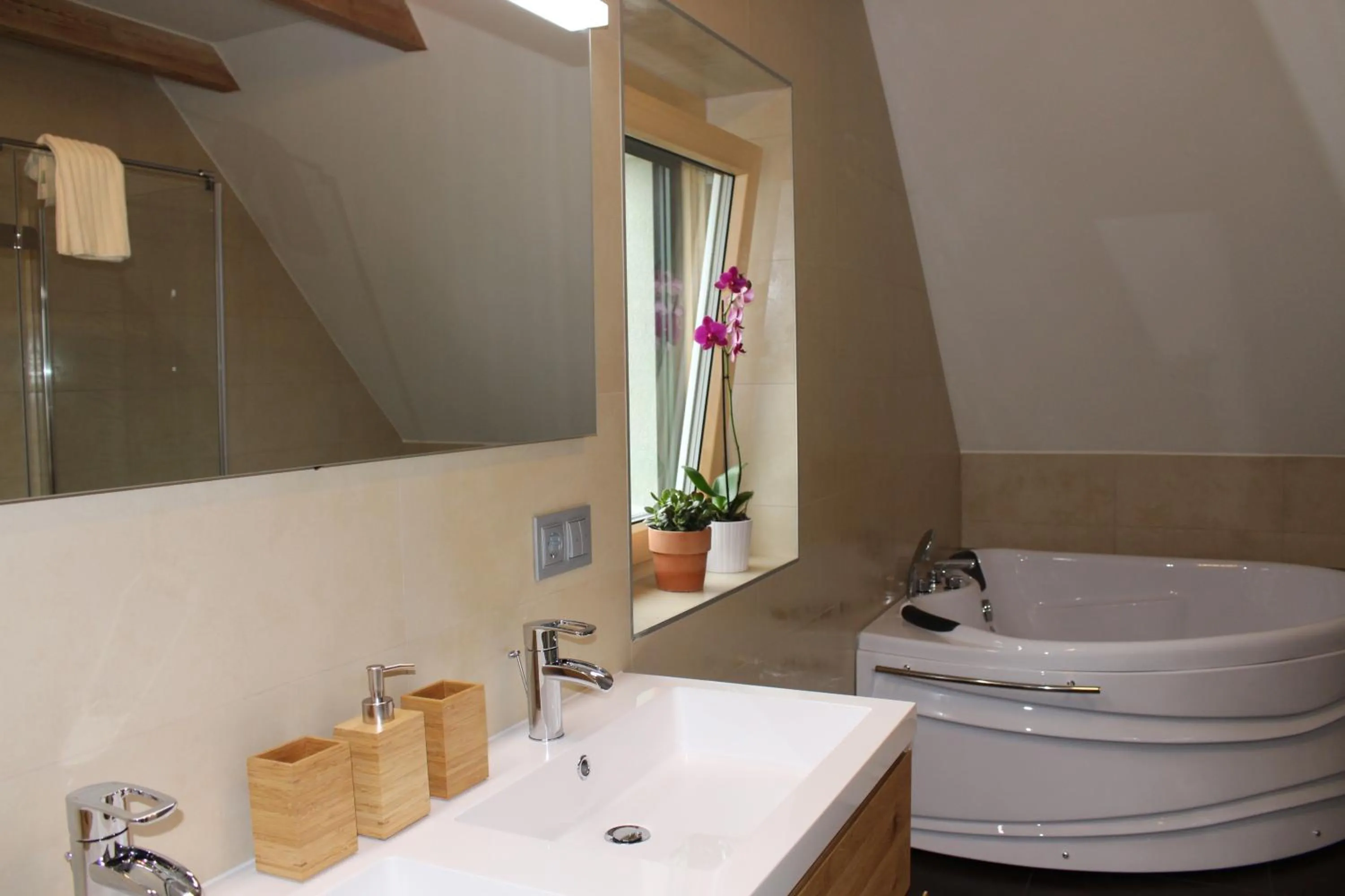 Hot Tub in Weingartenhaus