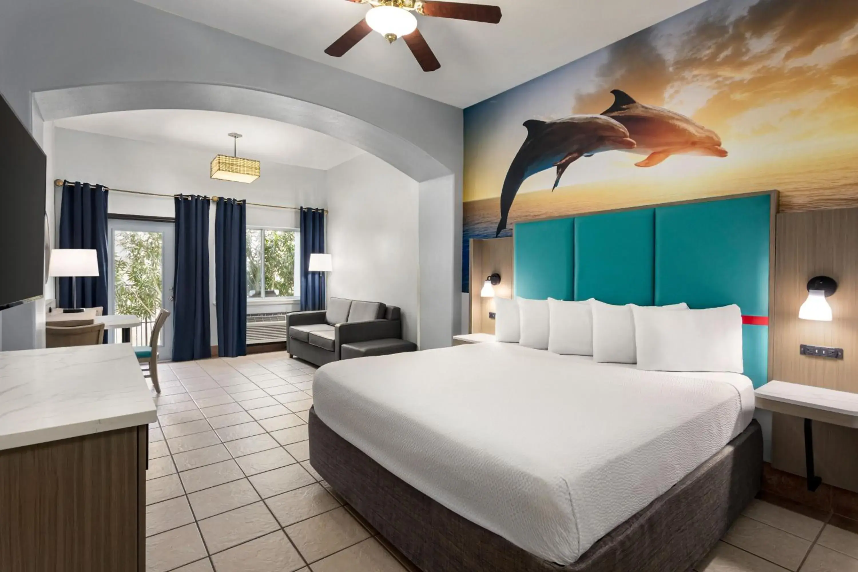 King Room in La Copa Inn Beach Hotel King Room in La Copa Inn Beach Hotel