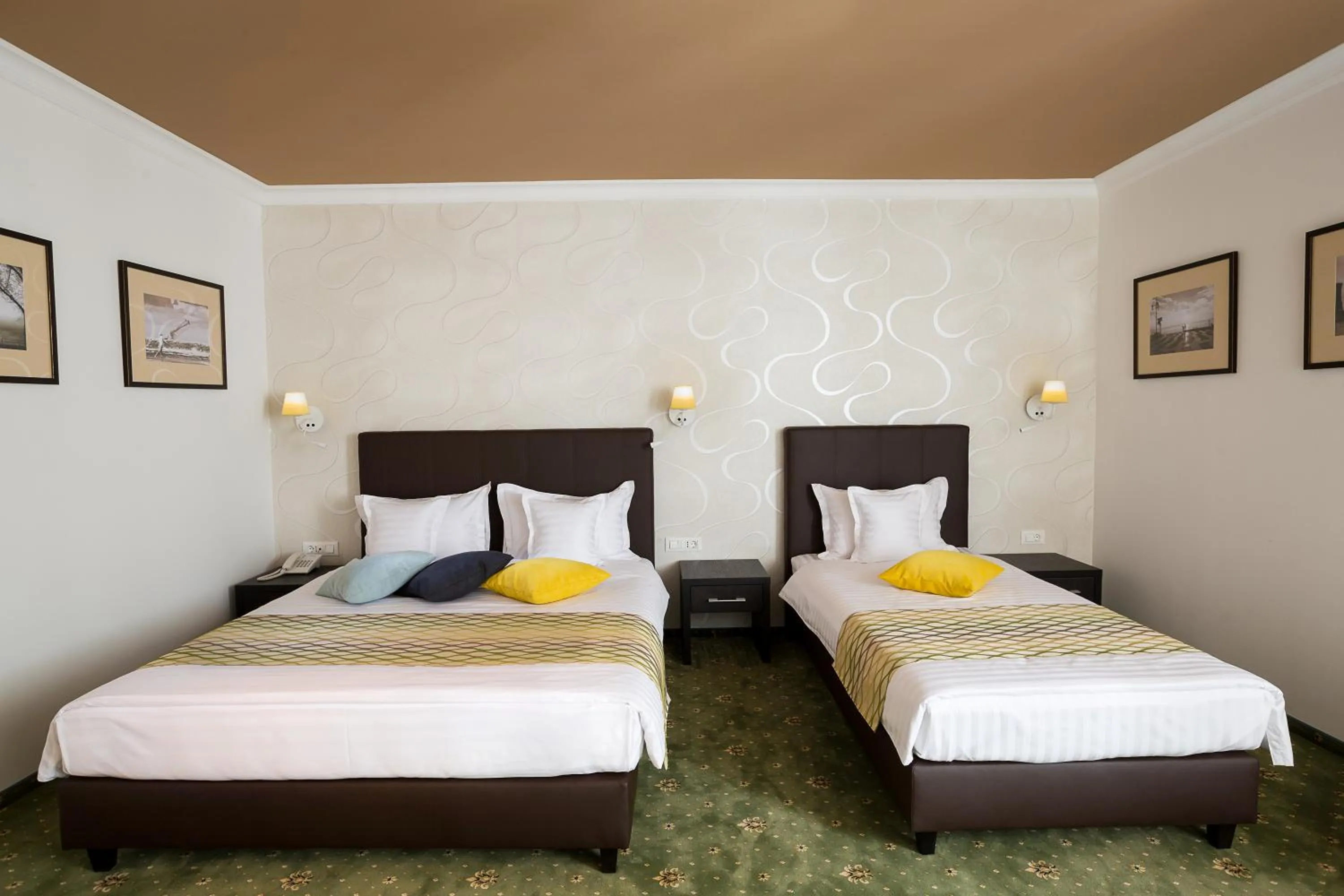 Photo of the whole room, Bed in Hotel Saint Germain