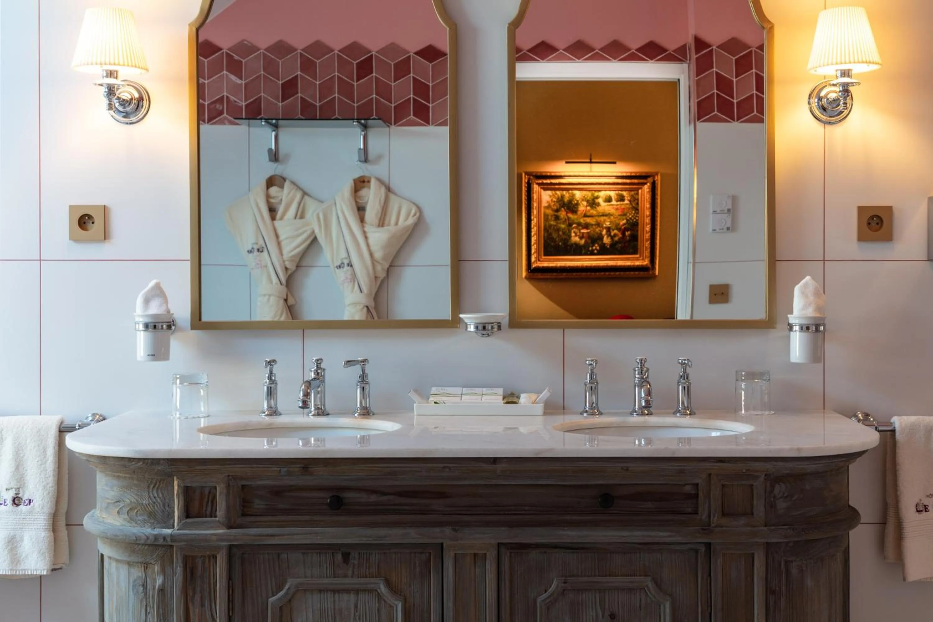 Bathroom in Hôtel Le Cep & Spa