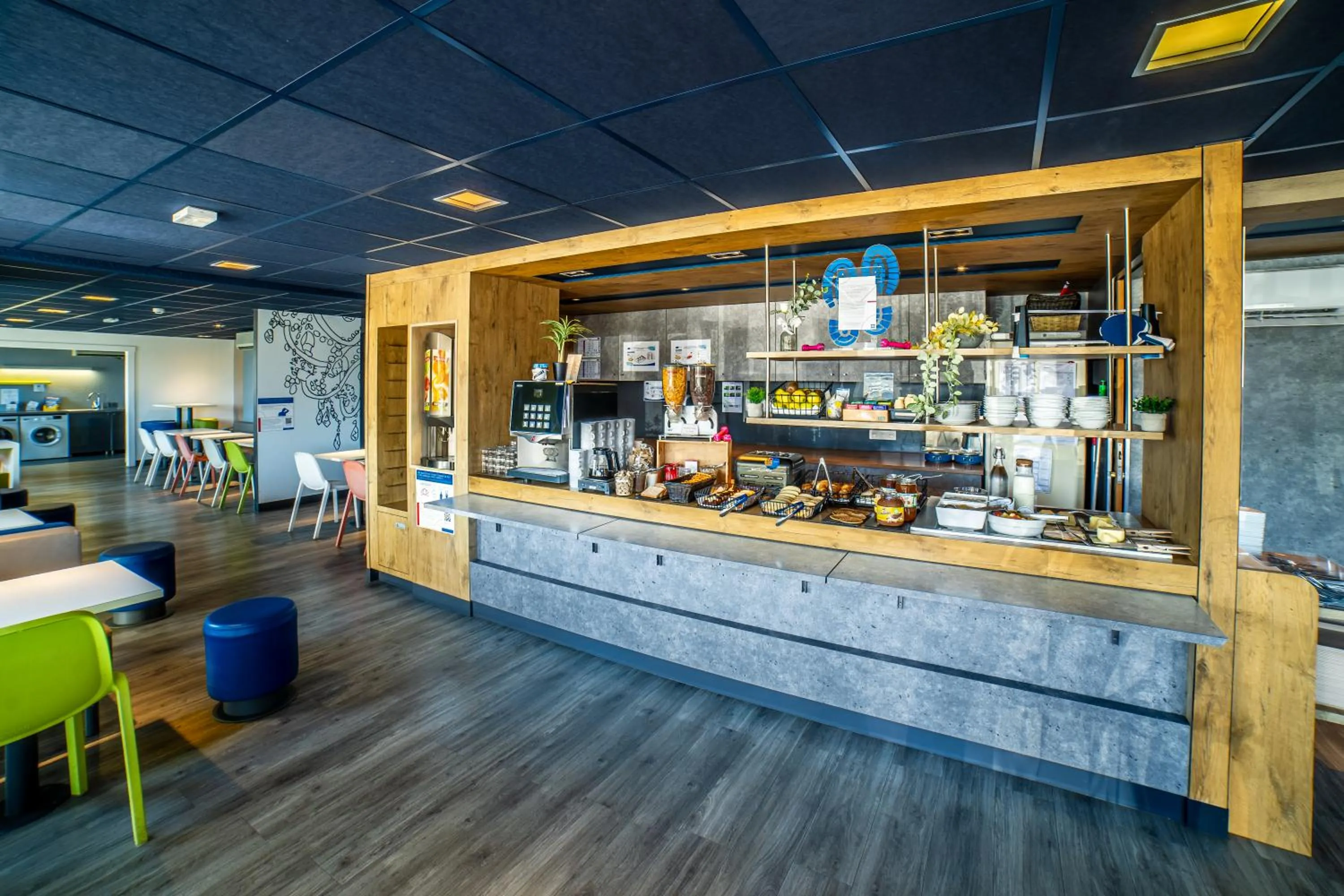 Breakfast in ibis budget La Roche Sur Yon Vendespace