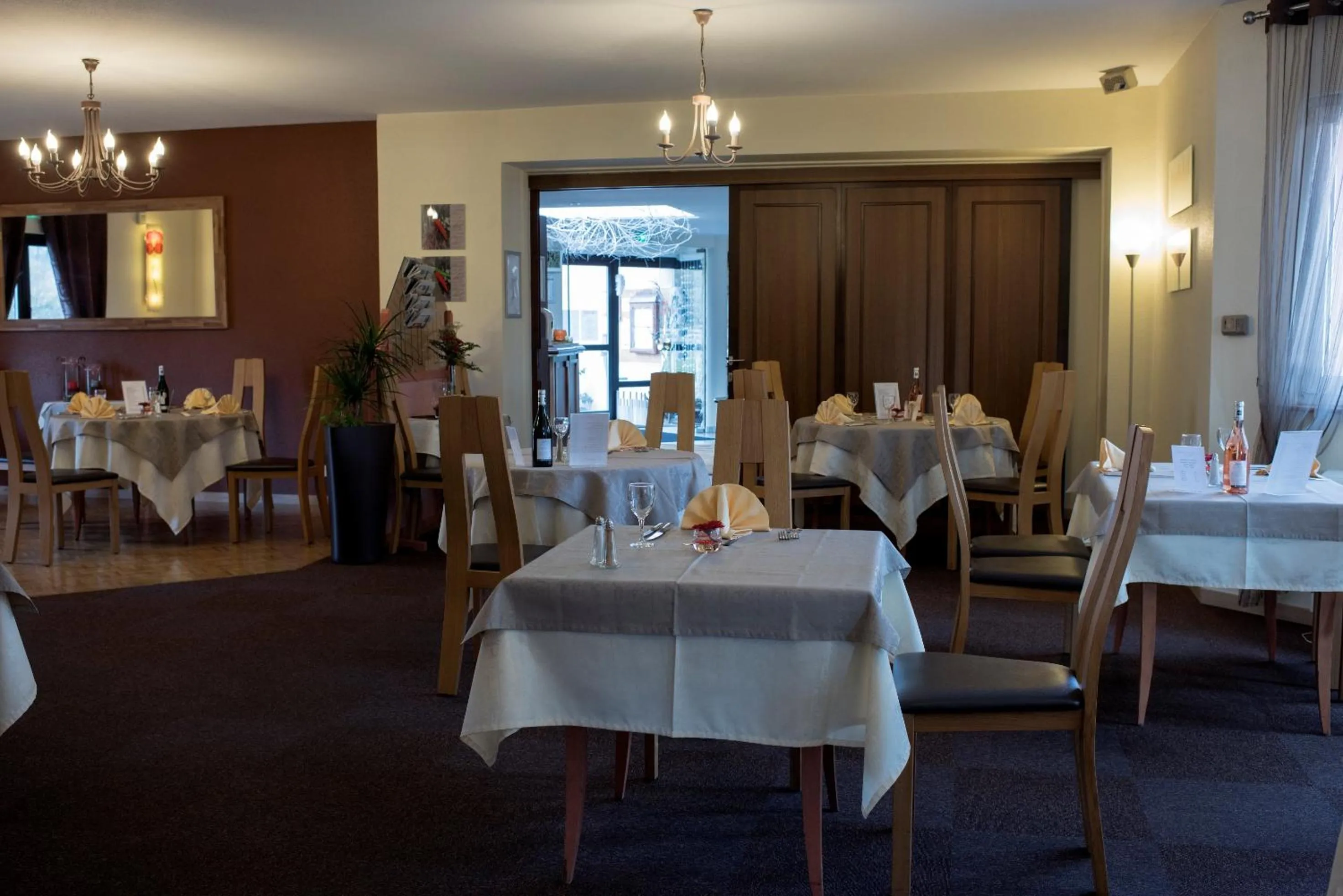 Restaurant/places to eat in Hotel Restaurant Le Coquelicot