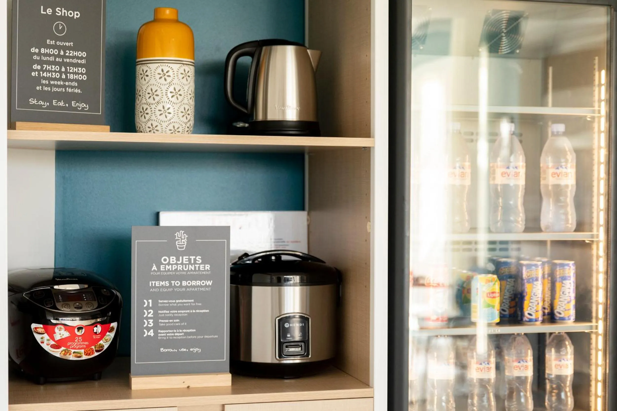 Library in Appart'hotel Vacancéole Paris Quai de Marne